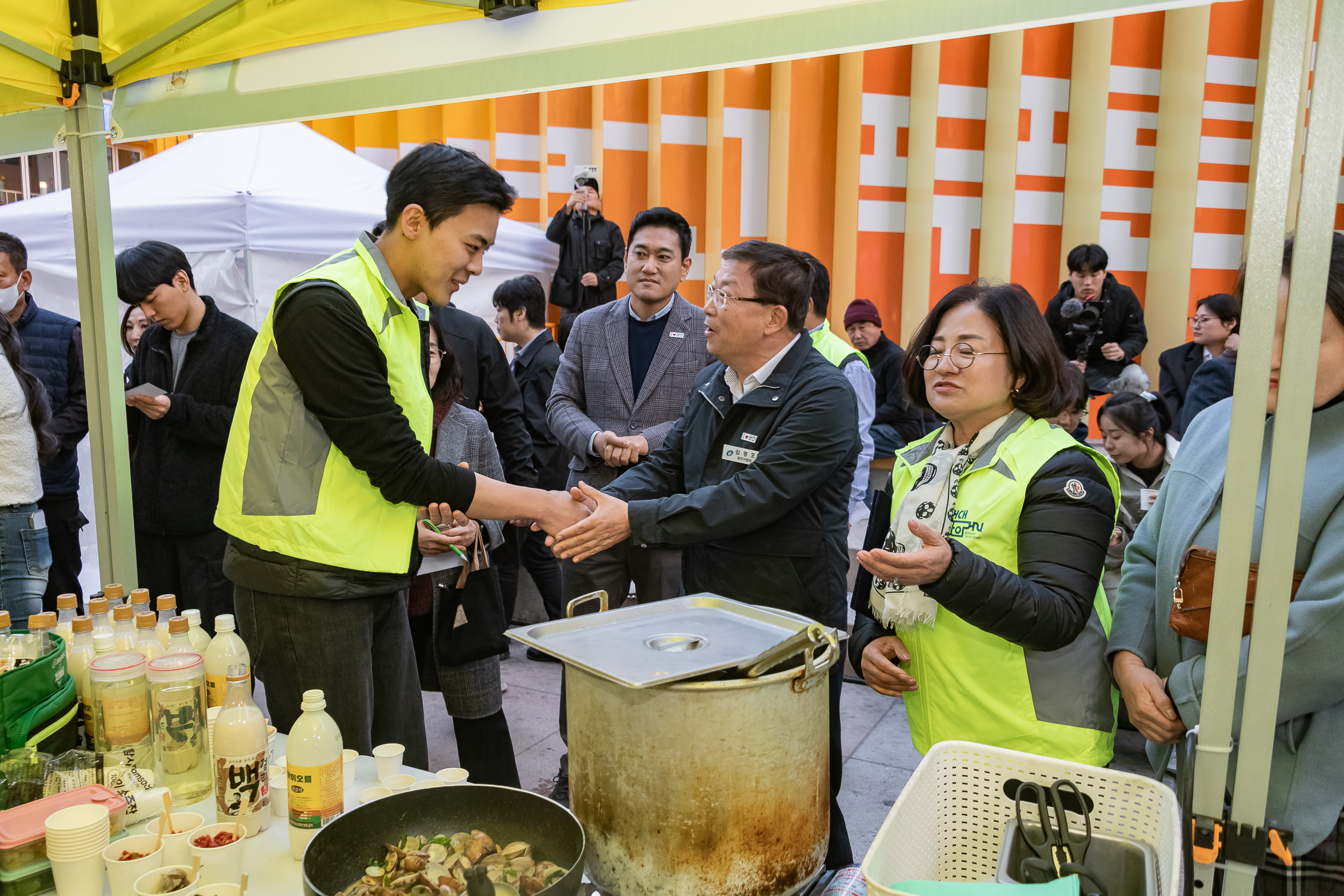 20241107-제15회 건대맛의거리 축제 20241107_7003_G_185303.jpg