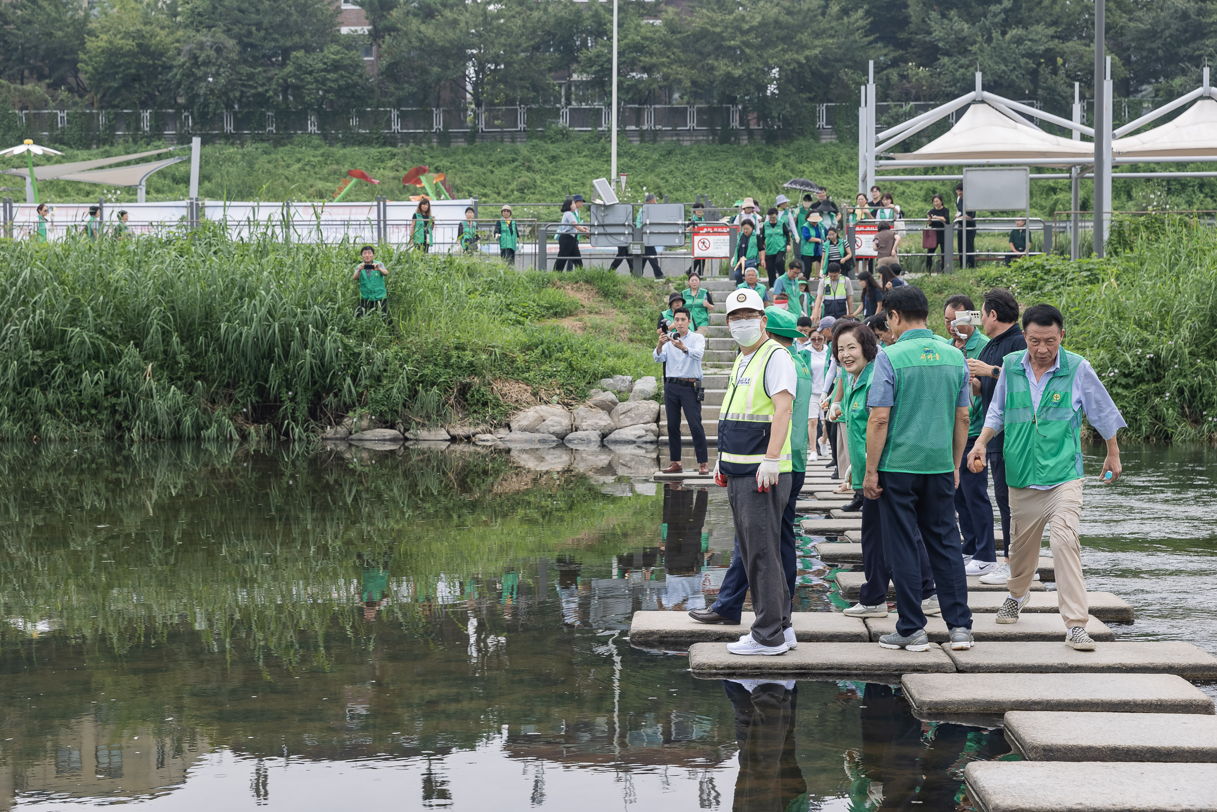 20240826-광진구새마을회 생명운동실천 중랑천변 환경정화활동 240826-0304_G_205824.jpg