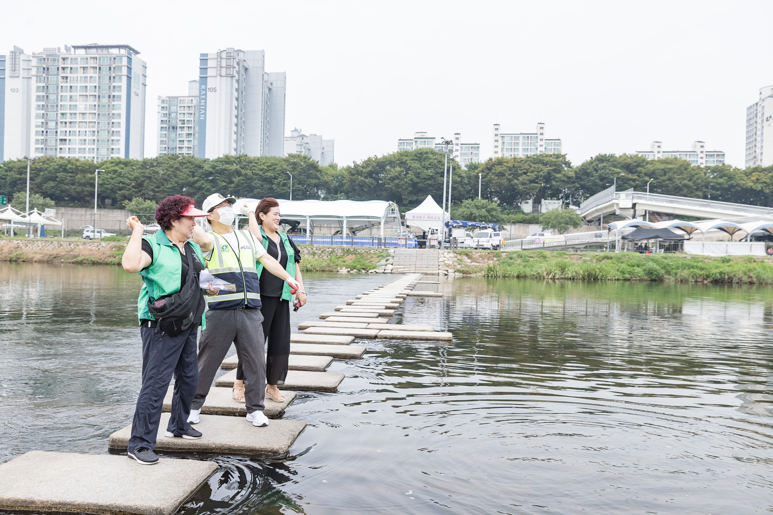 20240826-광진구새마을회 생명운동실천 중랑천변 환경정화활동 240826-0570_G_205829.jpg