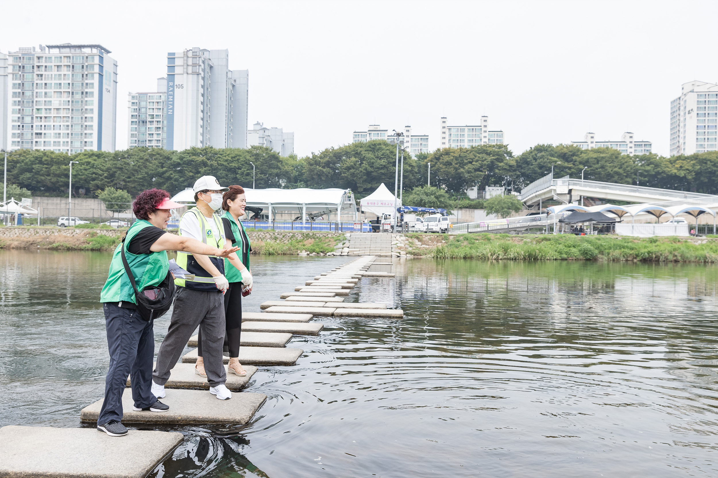 20240826-광진구새마을회 생명운동실천 중랑천변 환경정화활동 240826-0580_G_205829.jpg