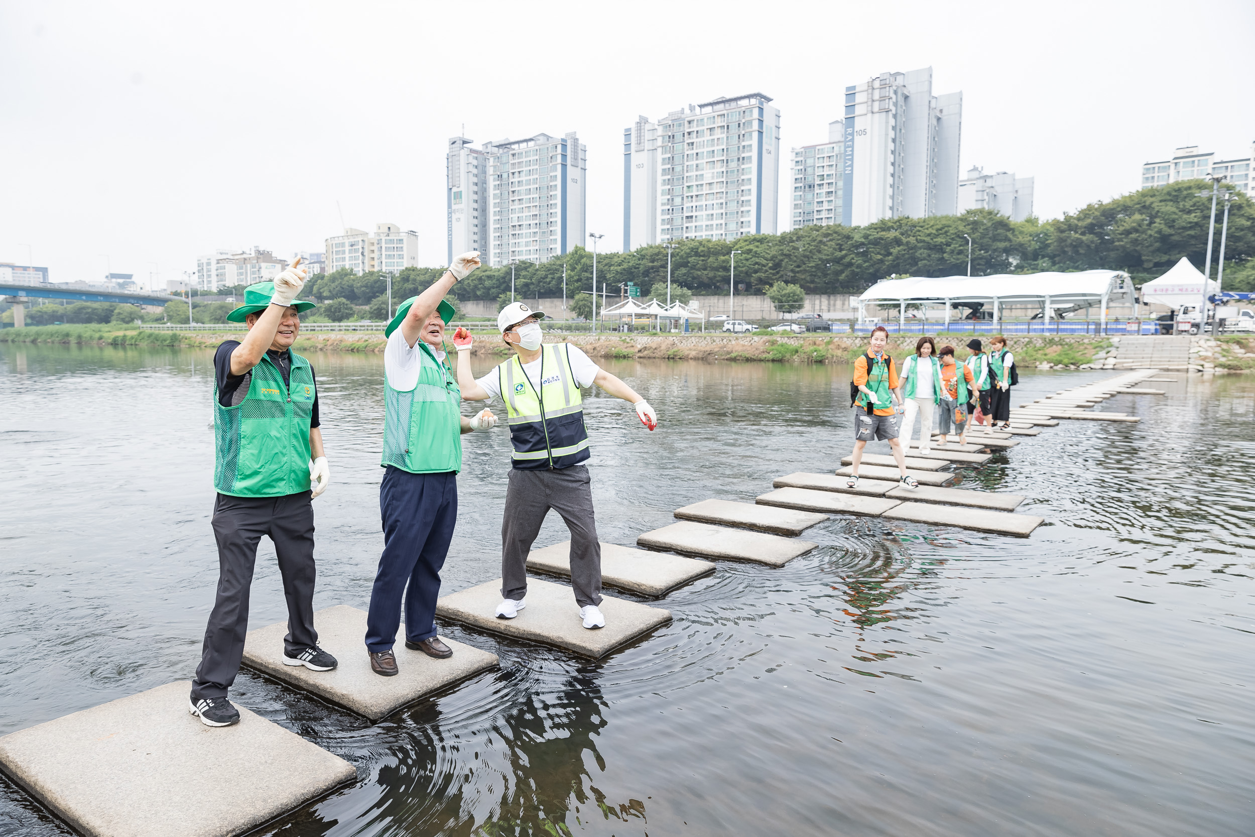 20240826-광진구새마을회 생명운동실천 중랑천변 환경정화활동 240826-0590_G_205829.jpg