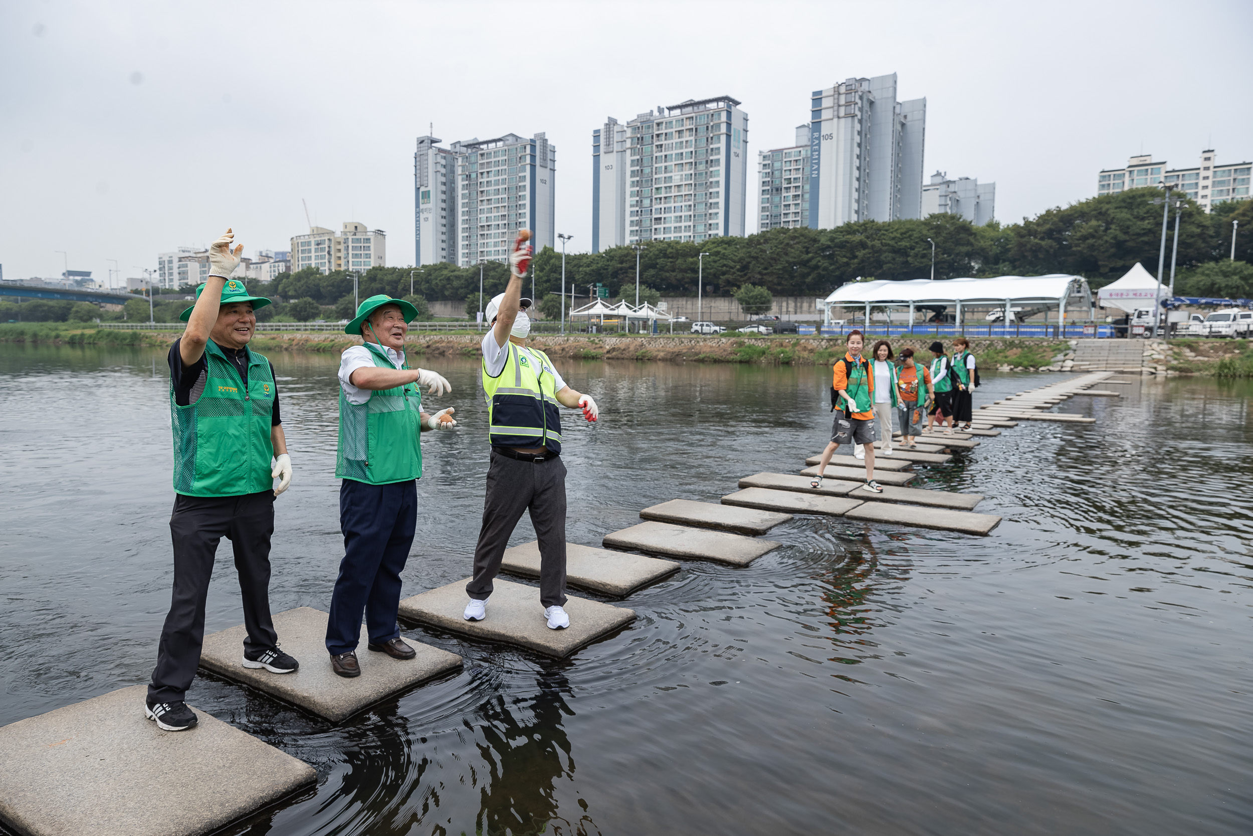 20240826-광진구새마을회 생명운동실천 중랑천변 환경정화활동 240826-0592_G_205829.jpg