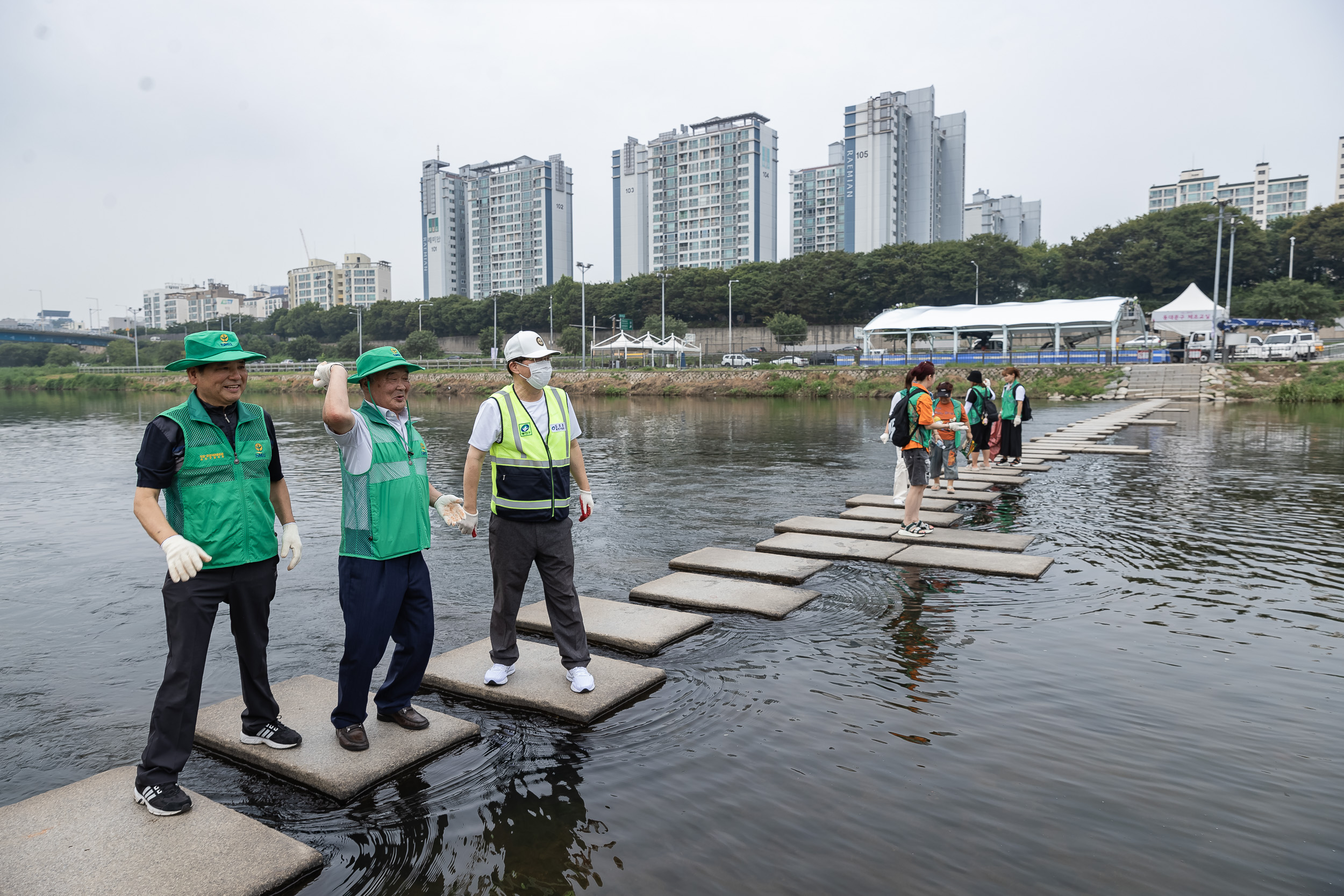 20240826-광진구새마을회 생명운동실천 중랑천변 환경정화활동 240826-0609_G_205830.jpg