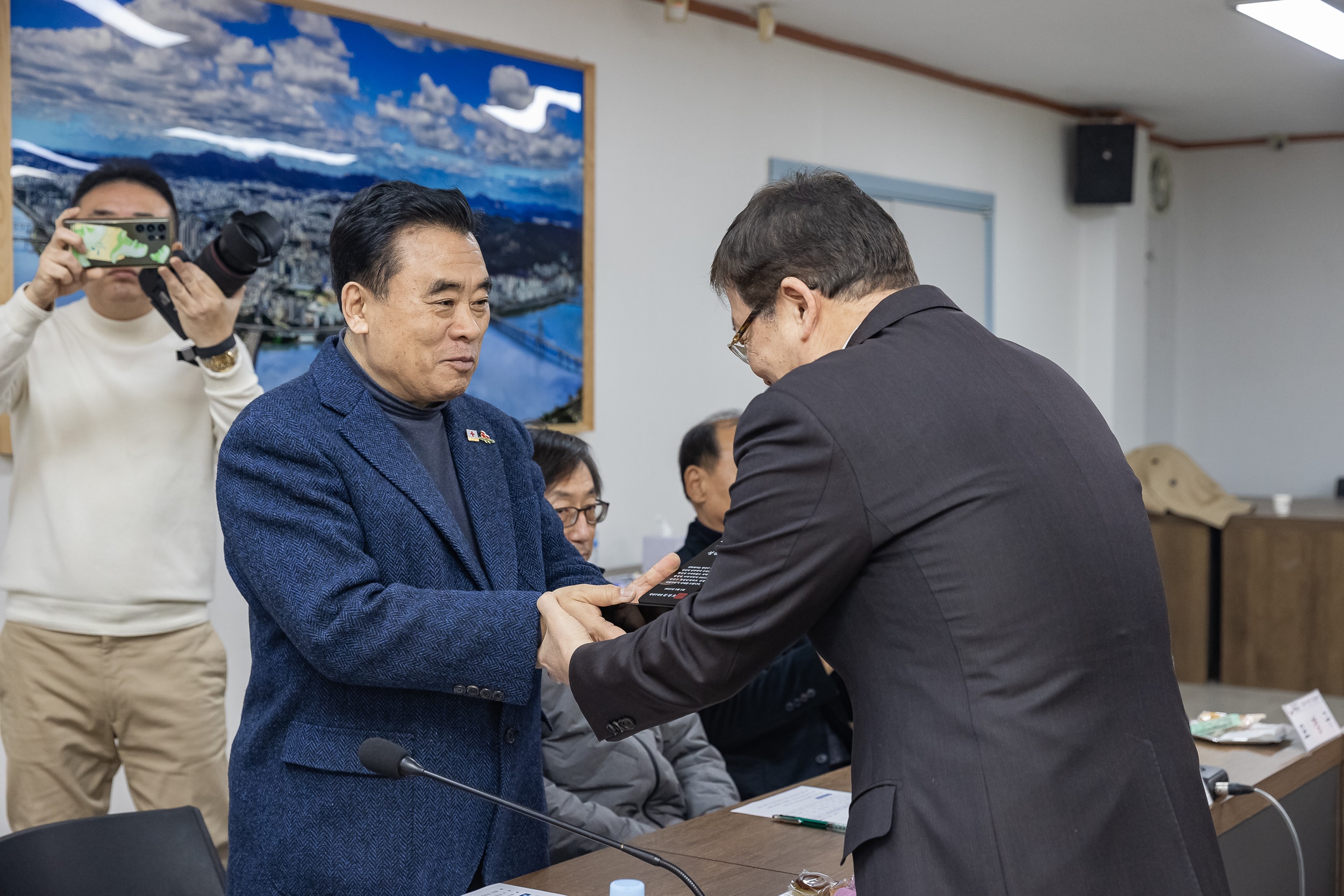 20250305-2025년 광진구 성실납세자 표창수여식 20250305-14039_L_201650.jpg
