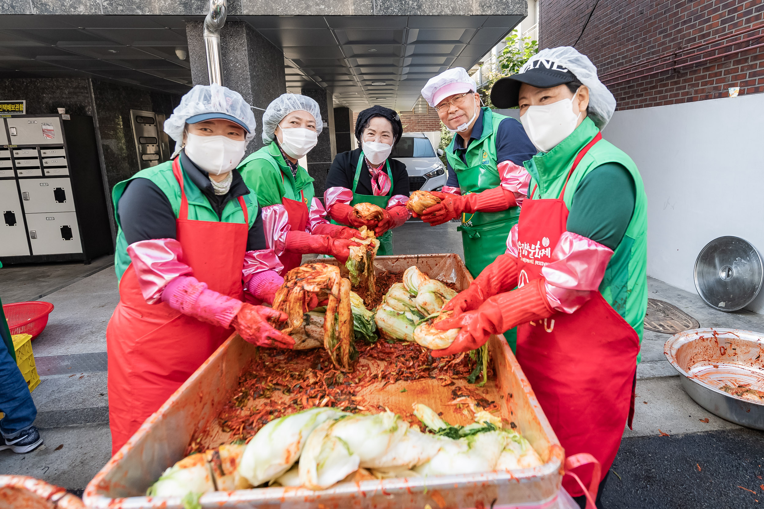 20241113-광진구 따뜻한 겨울나기 '사랑의 김장 담가드리기' 20241113_2572_G_162229.jpg