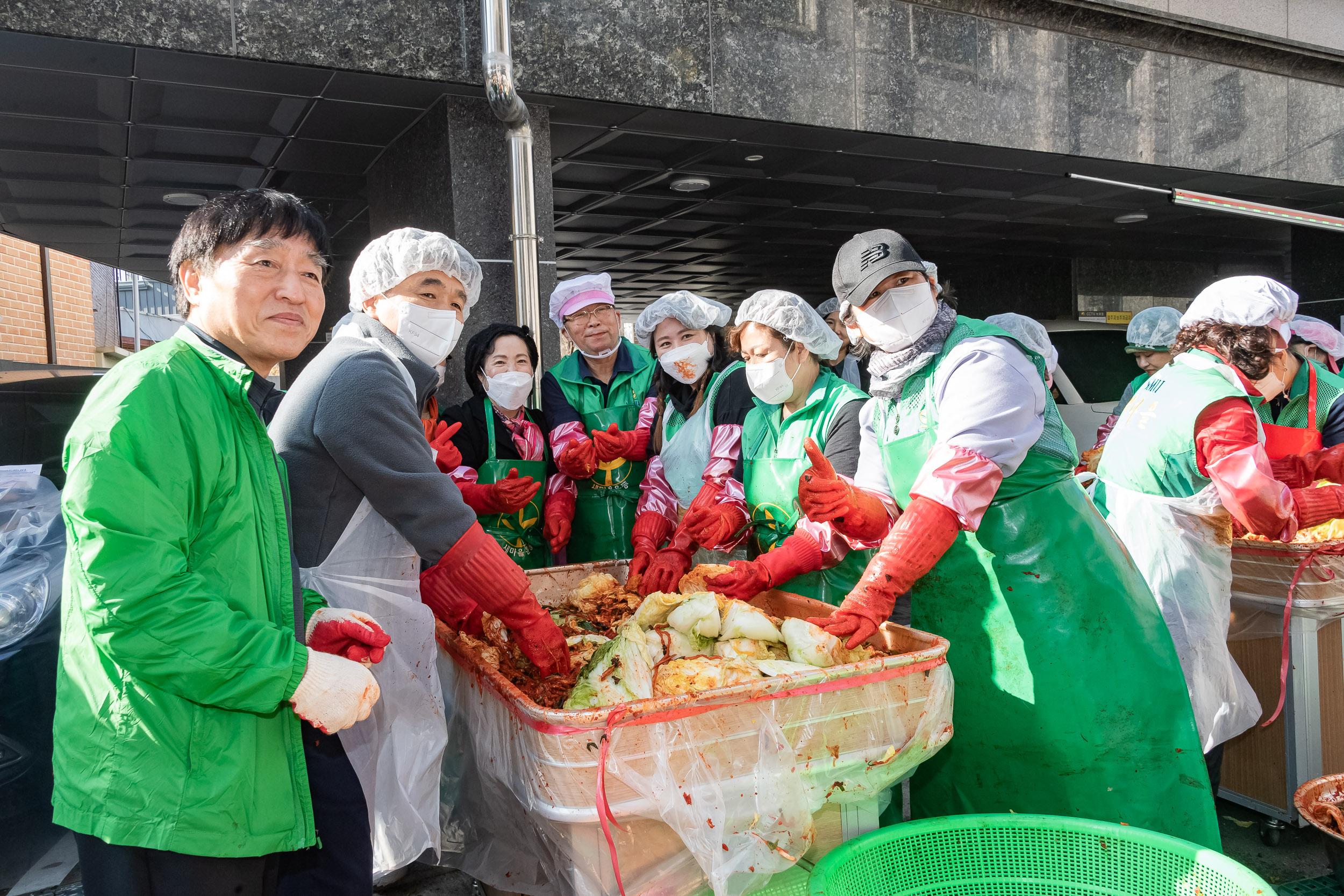 20241113-광진구 따뜻한 겨울나기 '사랑의 김장 담가드리기' 20241113_2845_G_162236.jpg