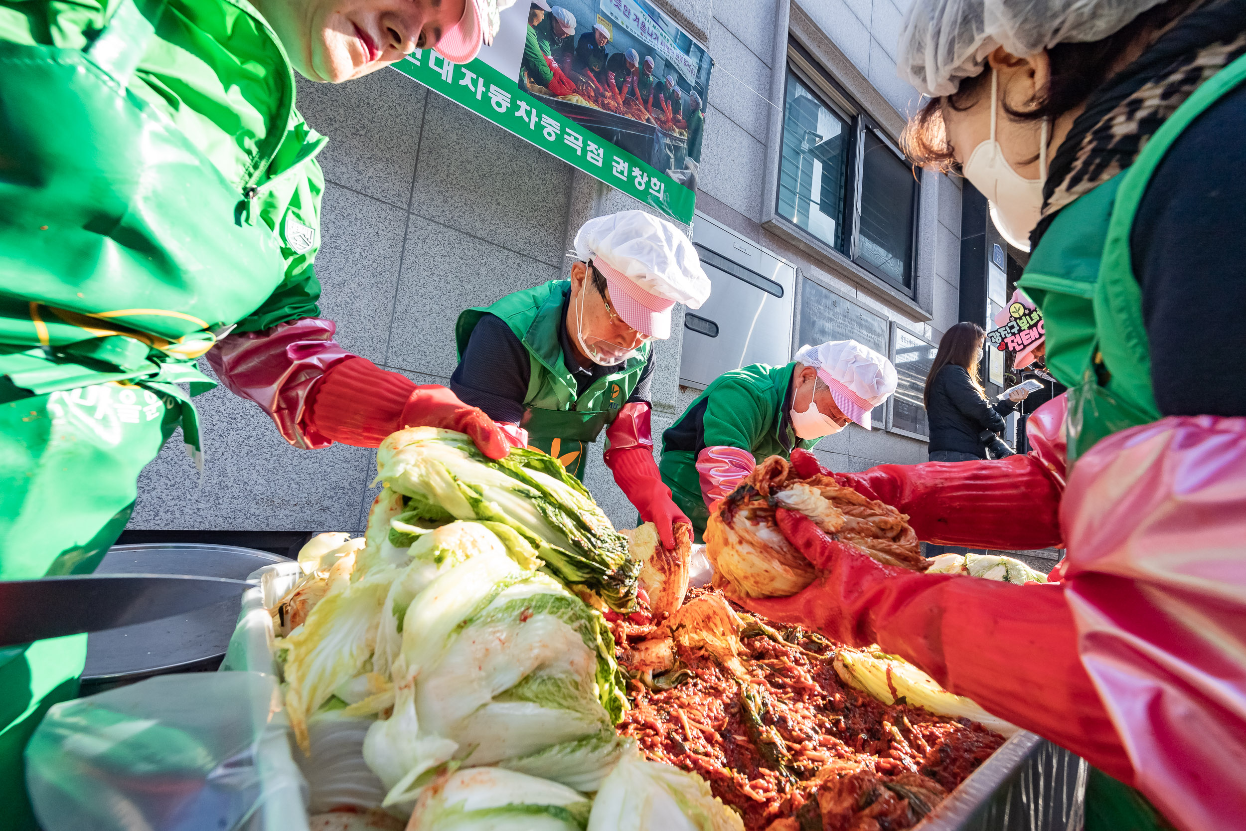 20241113-광진구 따뜻한 겨울나기 '사랑의 김장 담가드리기' 20241113_2017_G_162213.jpg