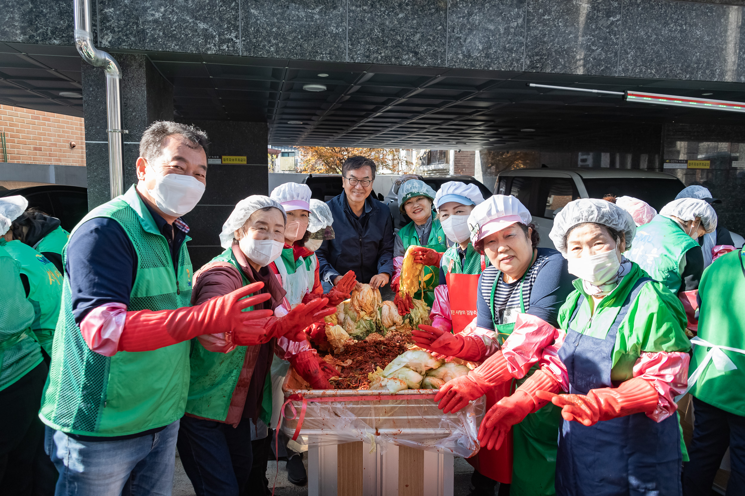 20241113-광진구 따뜻한 겨울나기 '사랑의 김장 담가드리기' 20241113_2260_G_162221.jpg