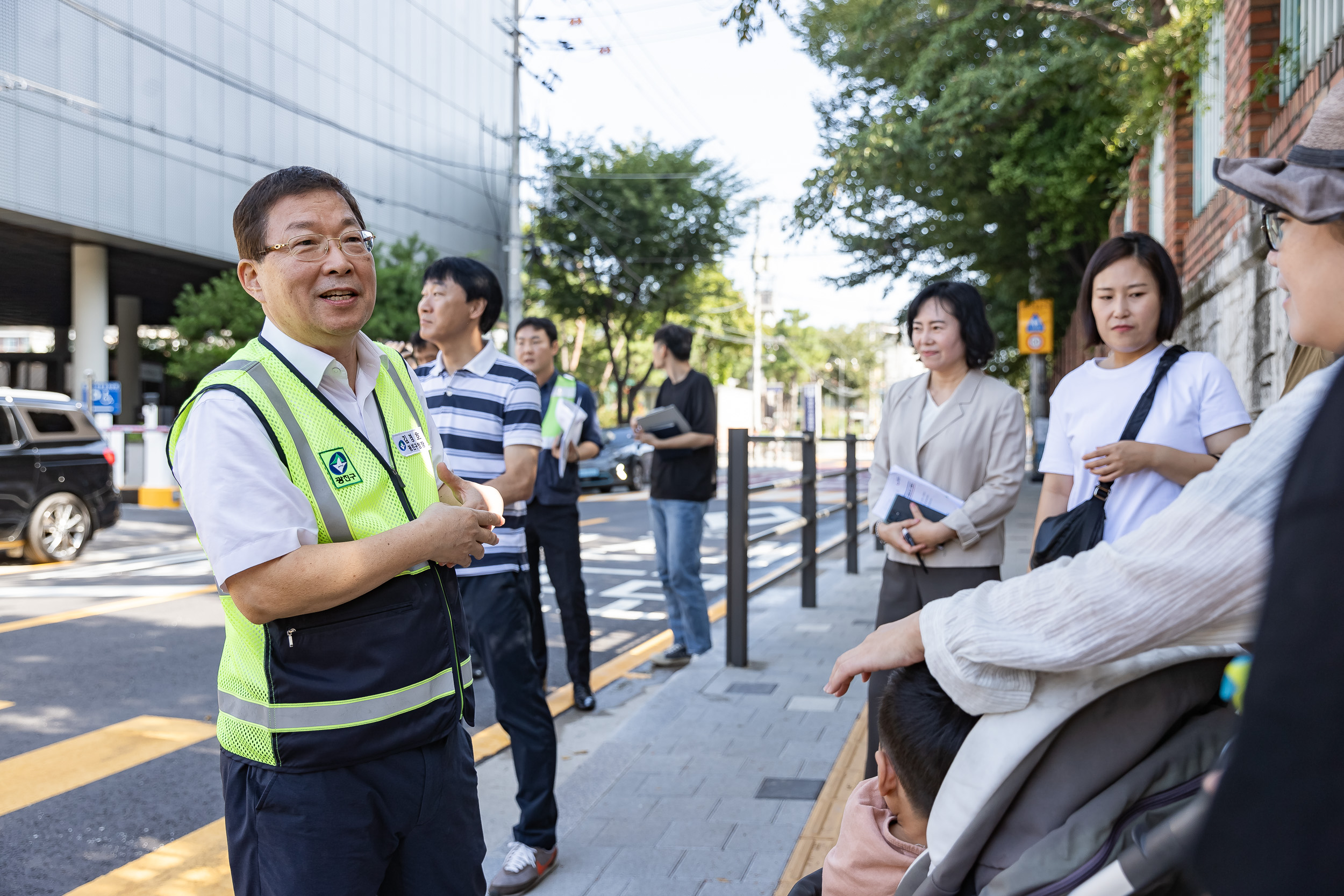 20240904-자양복개천길 보행환경개선사업, 신자초등학교 인근 차로재구획 현장 방문 240904-1219_G_112137.jpg