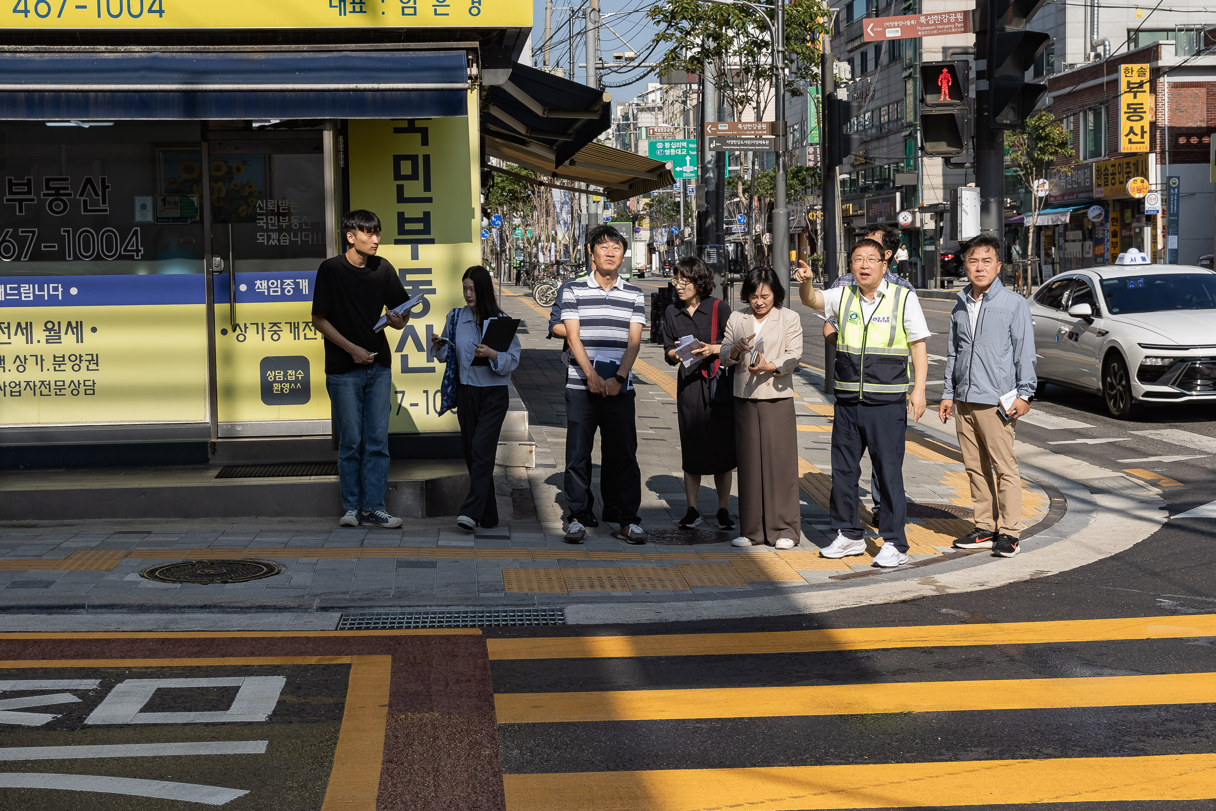 20240904-자양복개천길 보행환경개선사업, 신자초등학교 인근 차로재구획 현장 방문 240904-0773_G_112134.jpg