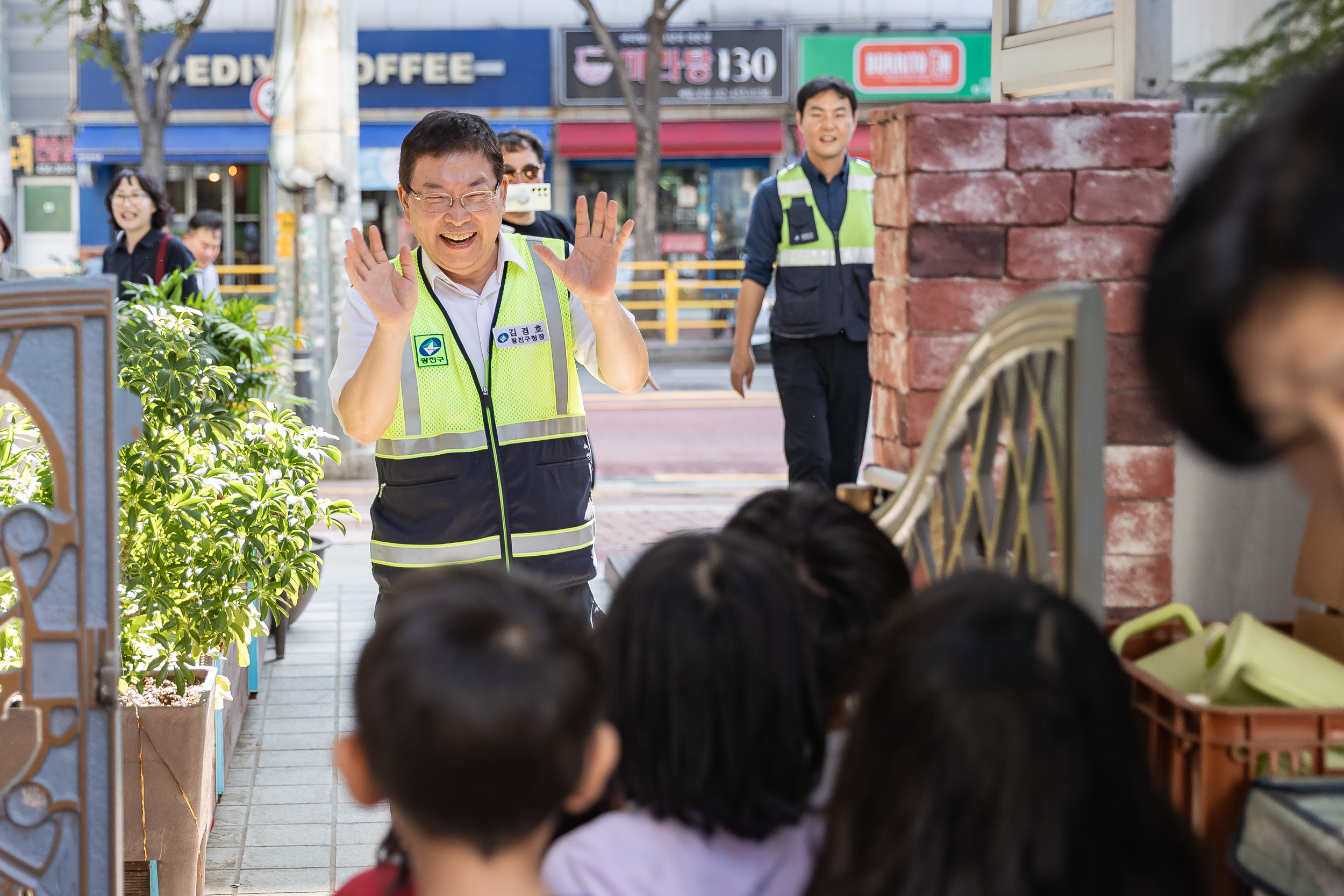 20240904-자양복개천길 보행환경개선사업, 신자초등학교 인근 차로재구획 현장 방문 240904-1657_G_112138.jpg