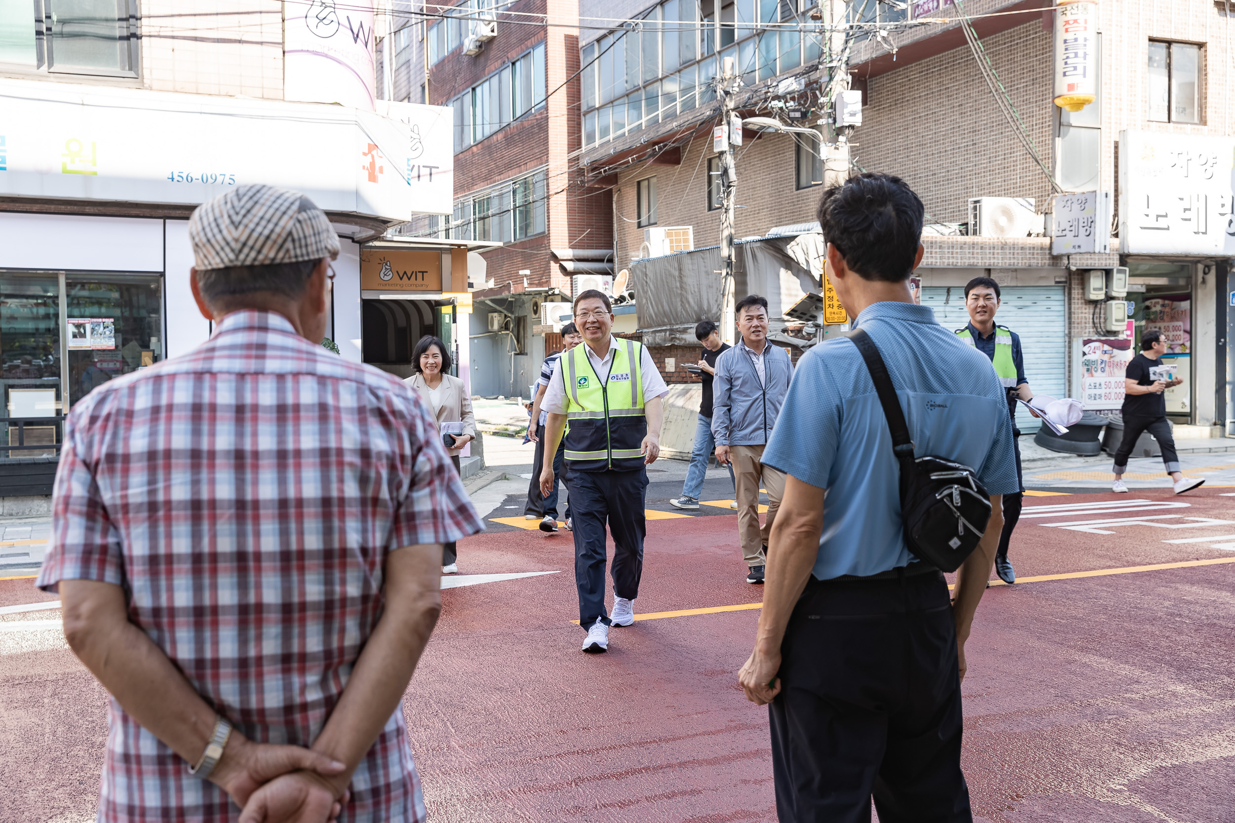 20240904-자양복개천길 보행환경개선사업, 신자초등학교 인근 차로재구획 현장 방문 240904-0795_G_112135.jpg