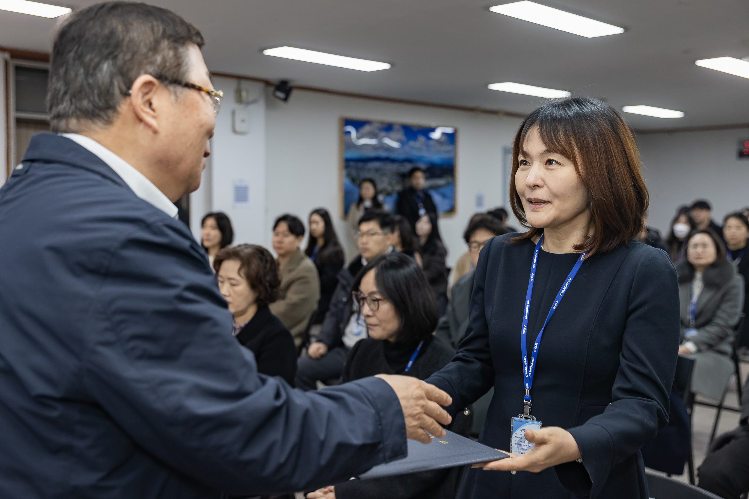 20250120-2025년 상반기 6급이하 기술직 정기인사 발령장 수여식 2025120_1809_G_212837.jpg