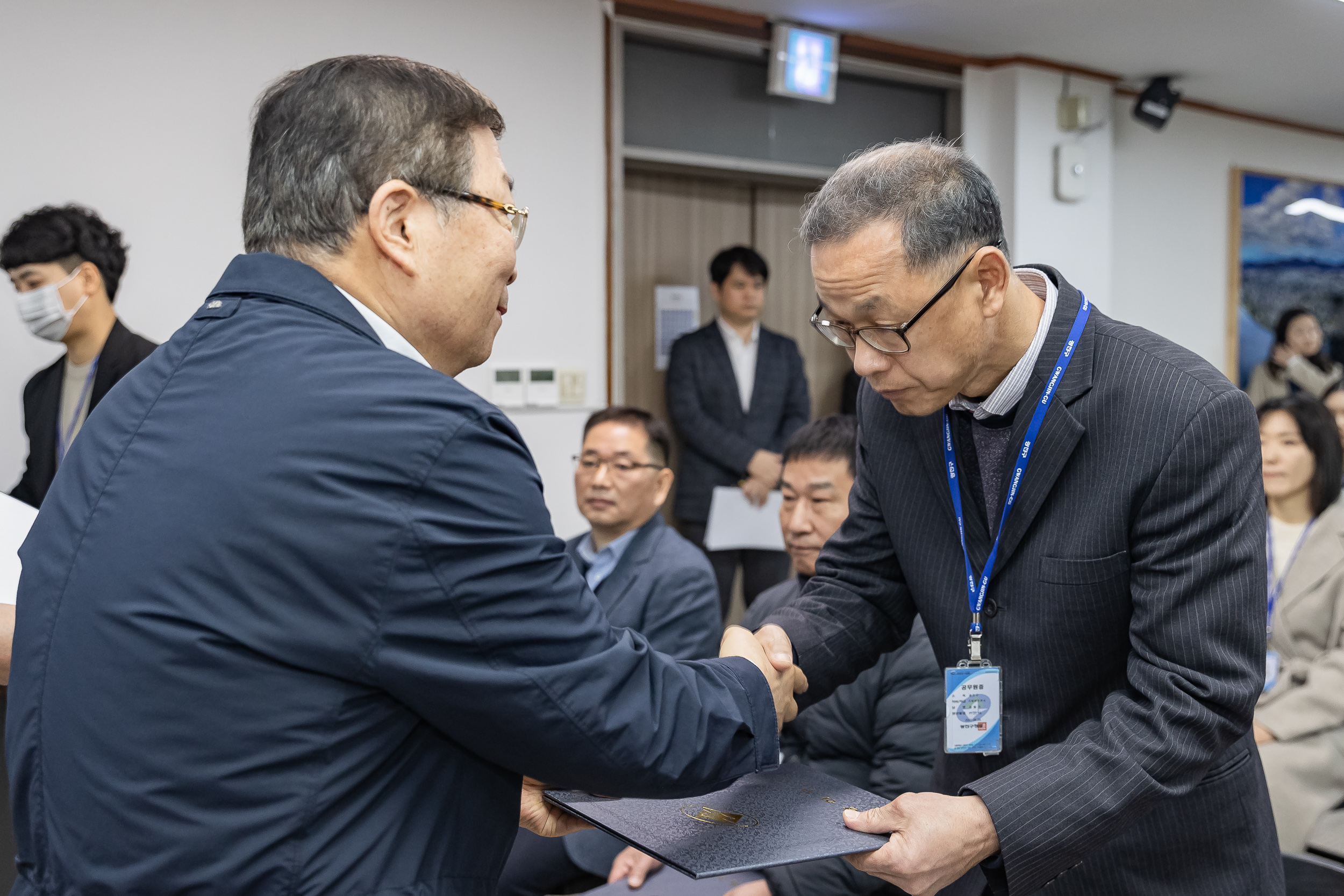 20250120-2025년 상반기 6급이하 기술직 정기인사 발령장 수여식 2025120_1777_G_212836.jpg