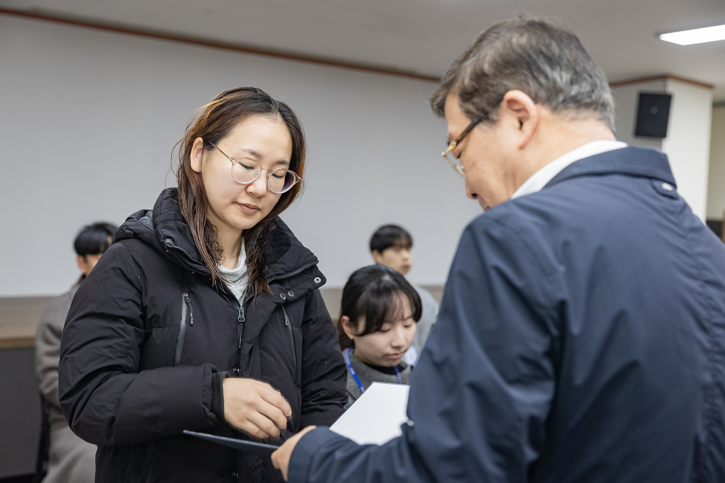 20250120-2025년 상반기 6급이하 기술직 정기인사 발령장 수여식 2025120_2092_G_212848.jpg