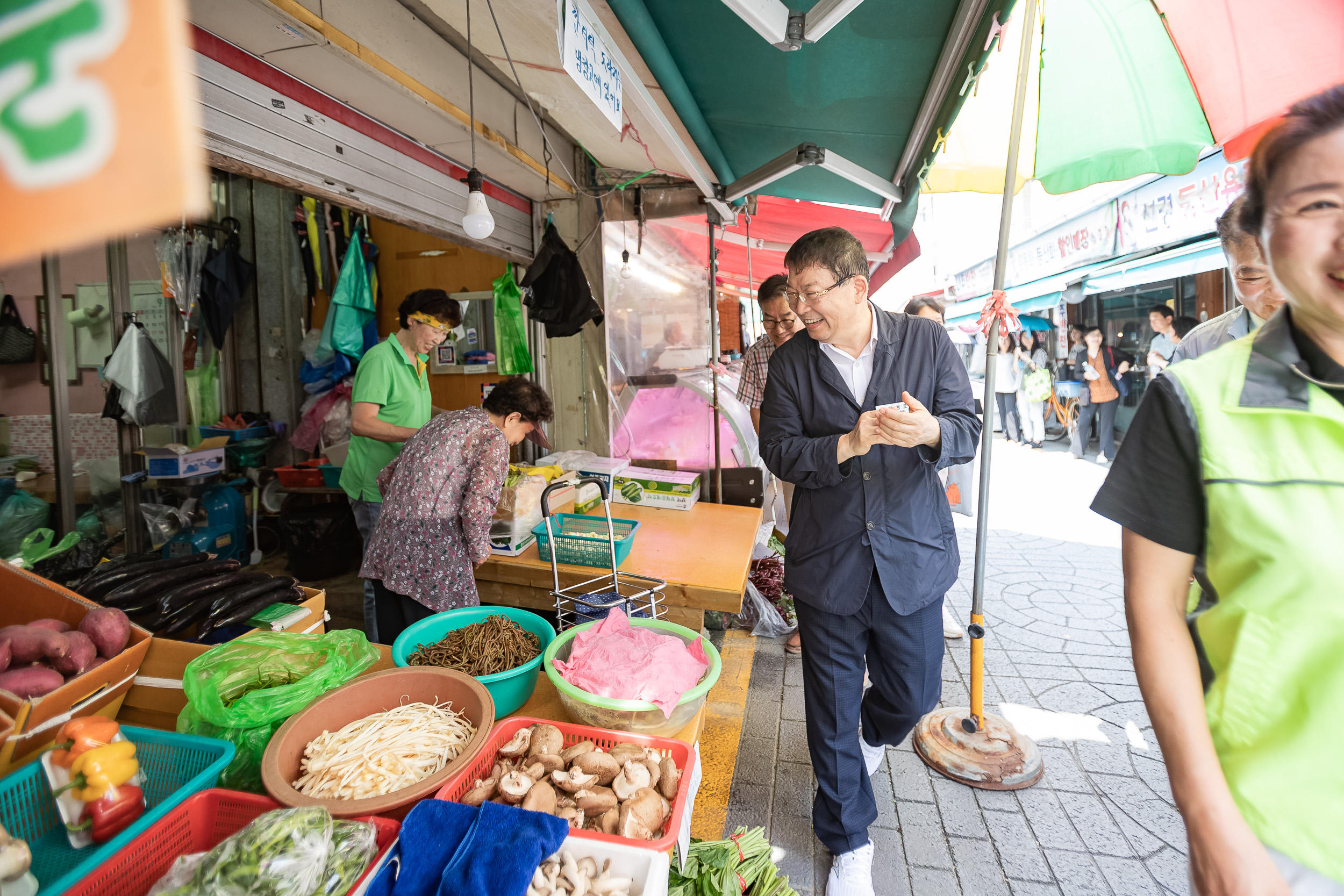 20240909-추석맞이 전통시장 장보기-자양한강전통시장 240909-0765_G_181826.jpg