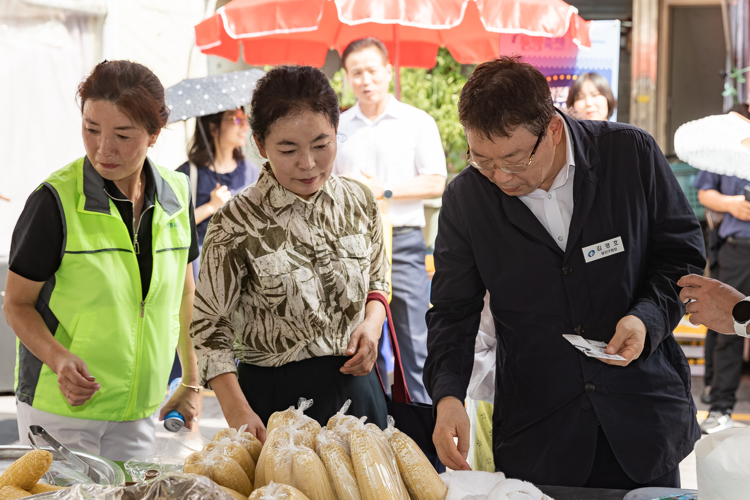 20240909-추석맞이 전통시장 장보기-자양한강전통시장 240909-0809_G_181827.jpg