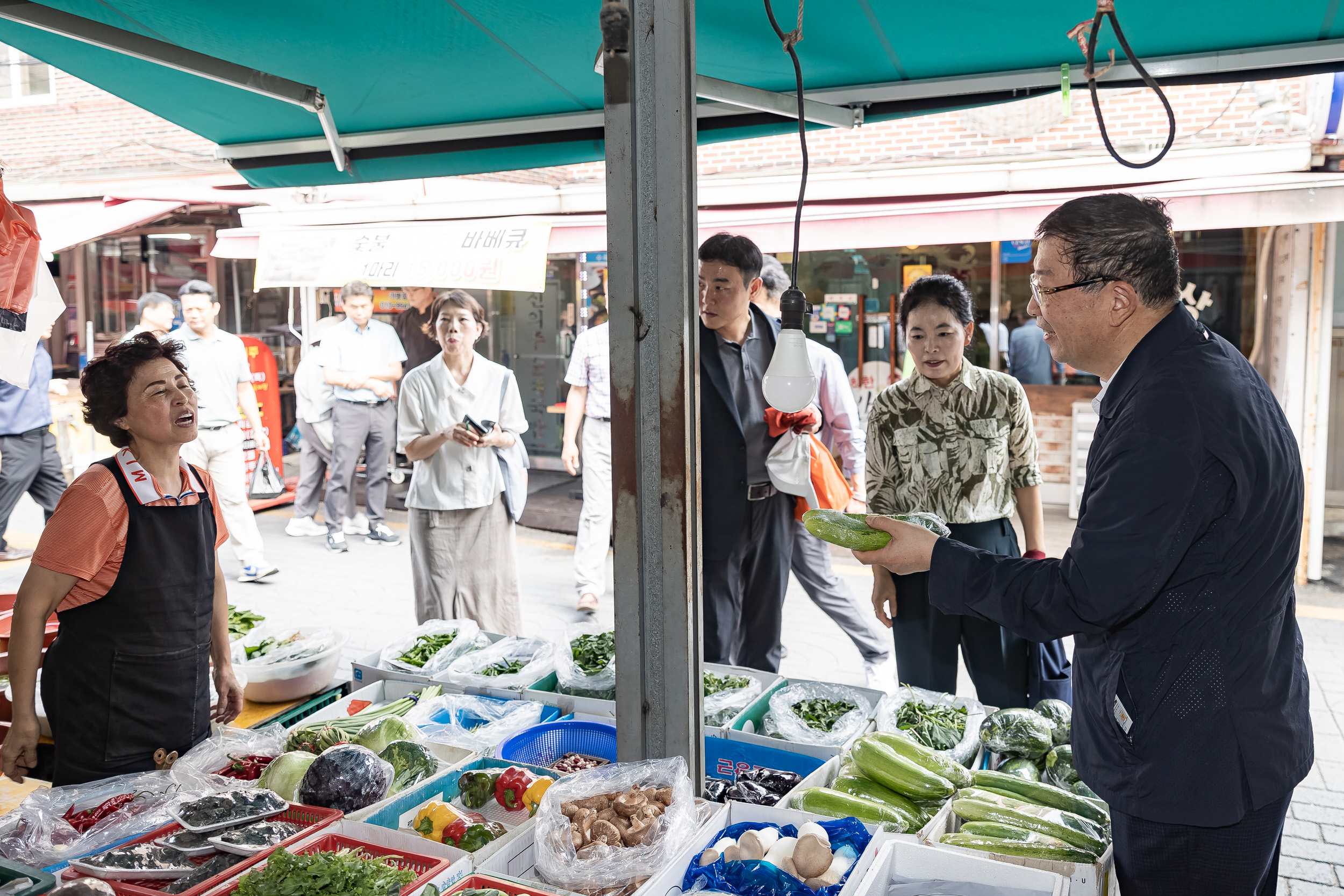 20240909-추석맞이 전통시장 장보기-자양한강전통시장 240909-0705_G_181825.jpg