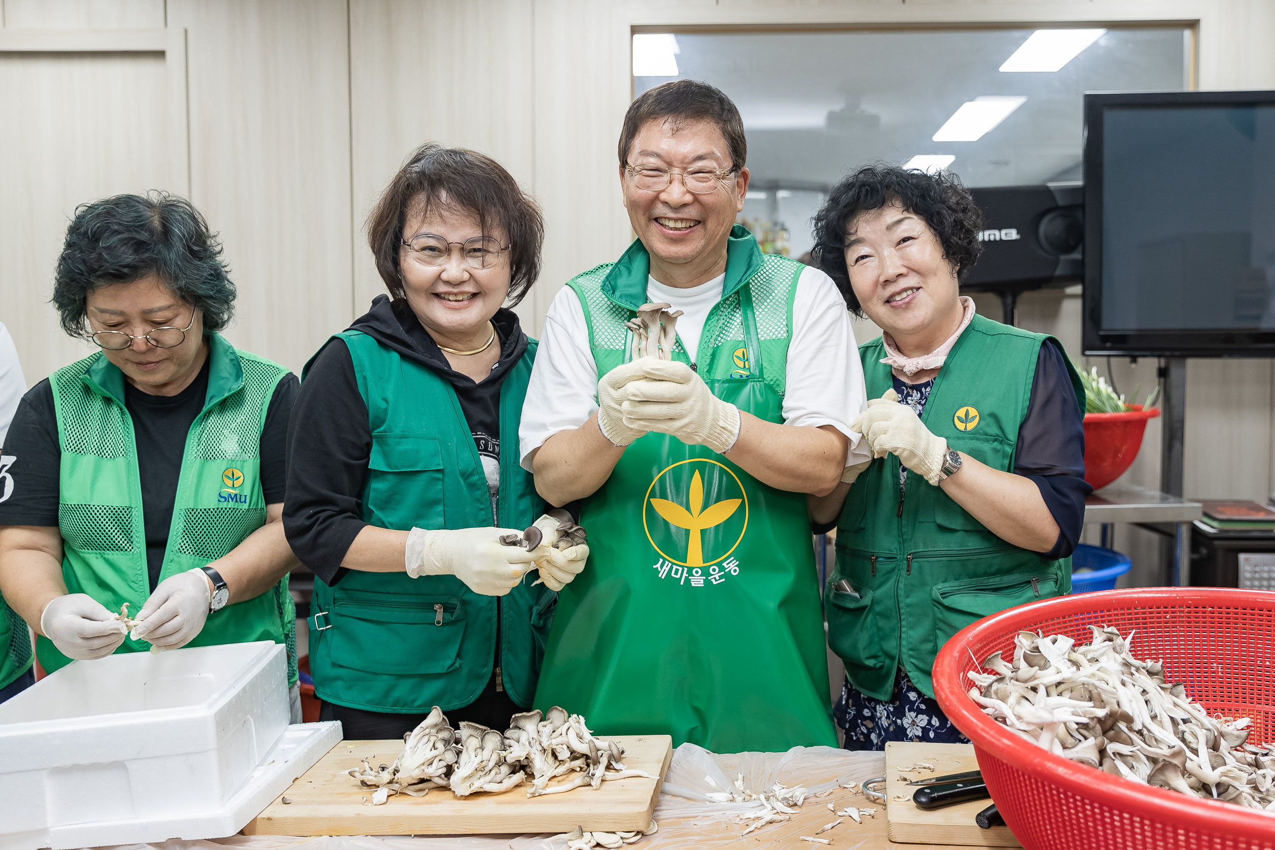 20240911-추석맞이 관내어르신 사랑의 밑반찬 만들어드리기 240911-1151_G_224233.jpg