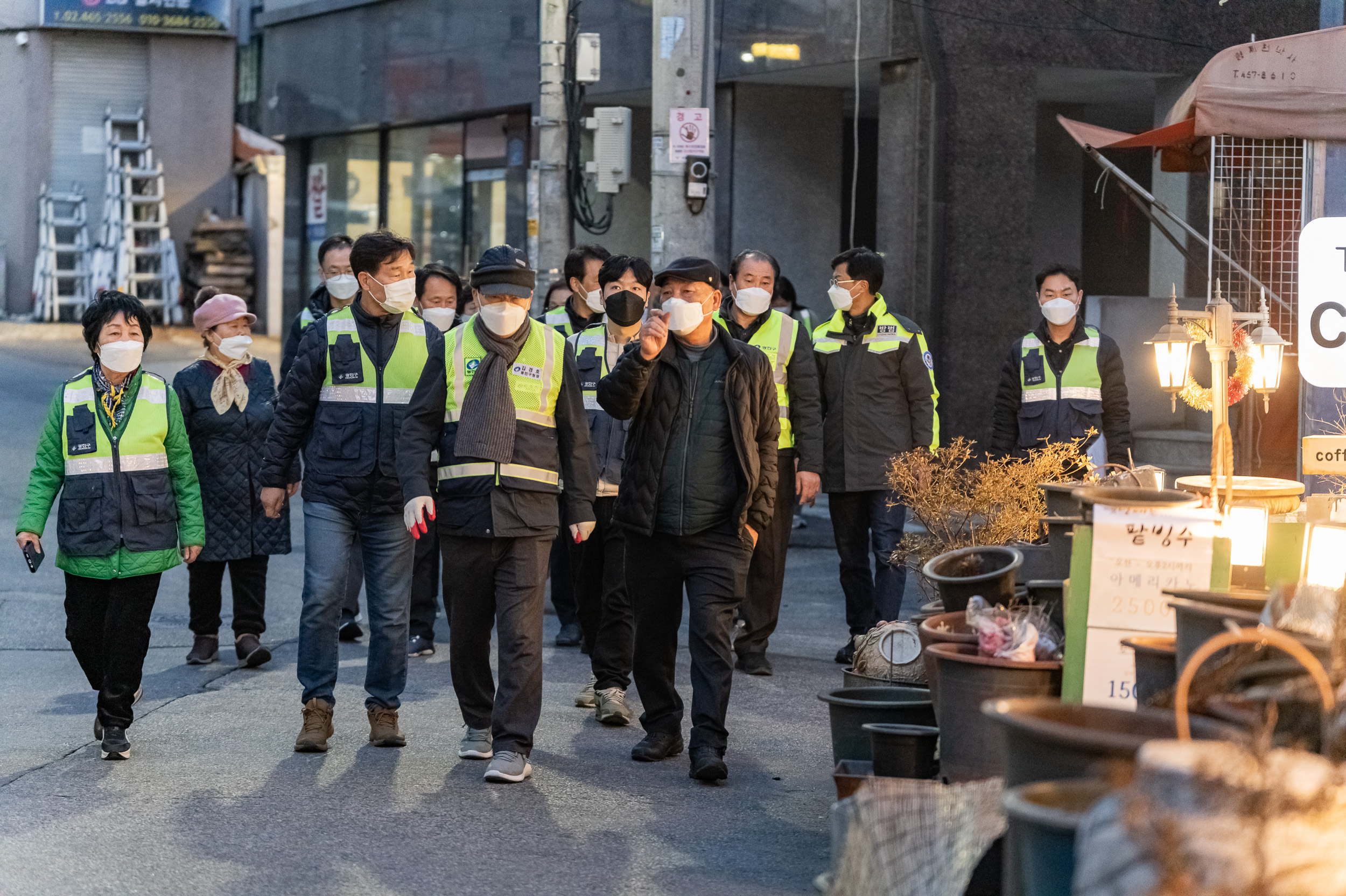 20250311-2025년 광진구 주민합동 야간순찰(중곡3동) 20250311-19763_L_191802.jpg
