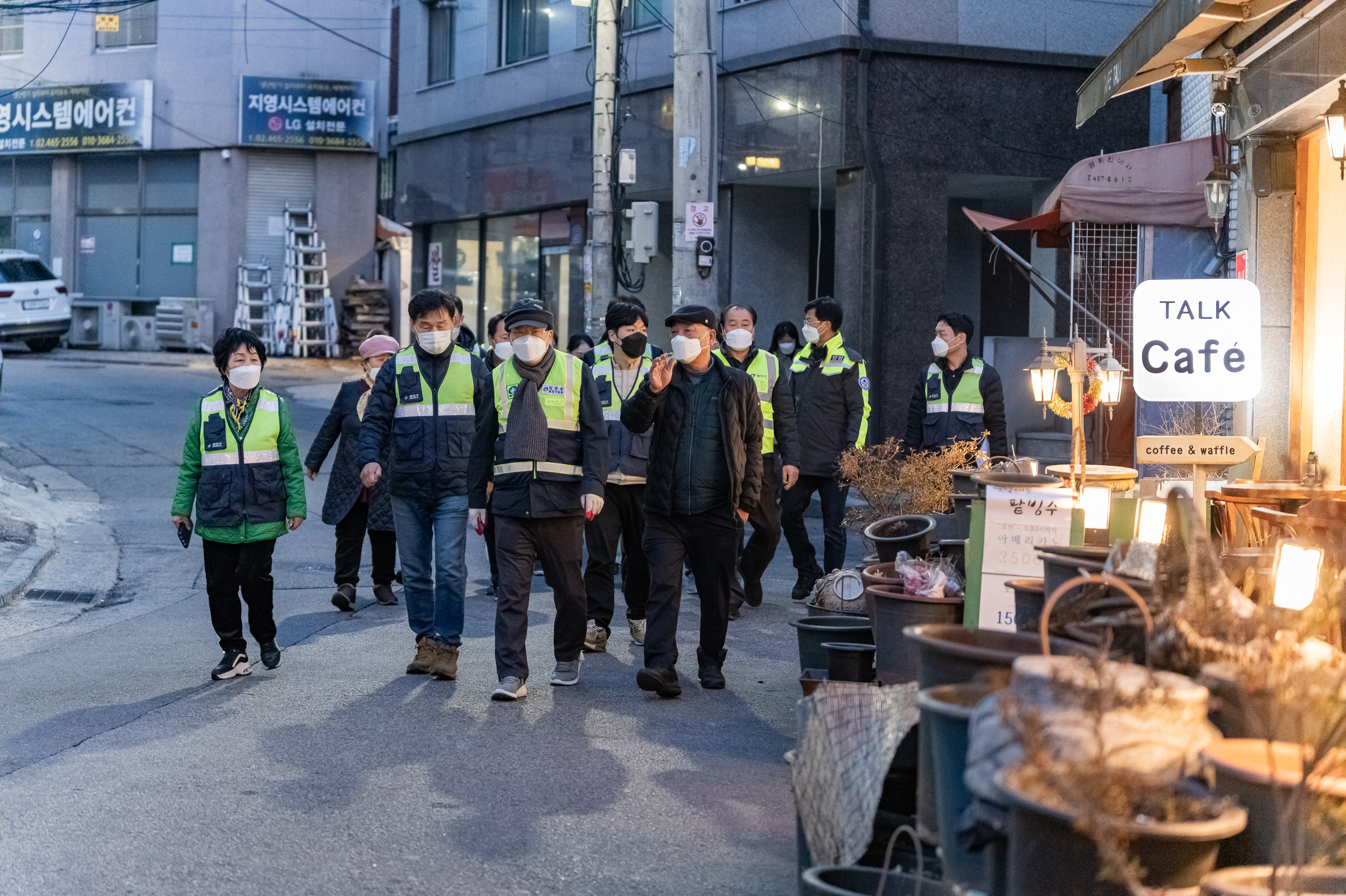 20250311-2025년 광진구 주민합동 야간순찰(중곡3동) 20250311-19767_L_191802.jpg