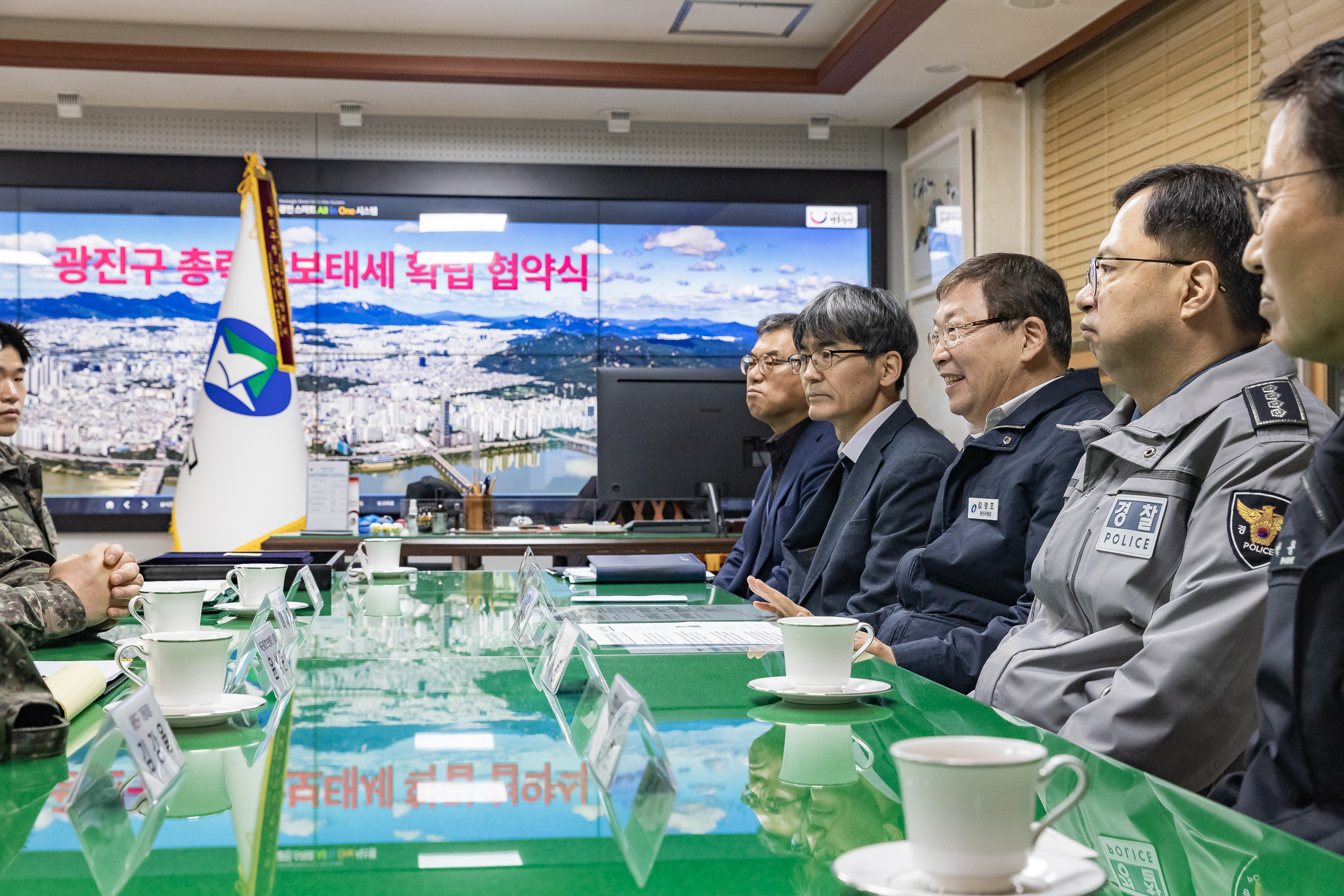 20250116-광진구 총력안보태세 확립 협약식 2025116_9683_G_211547.jpg