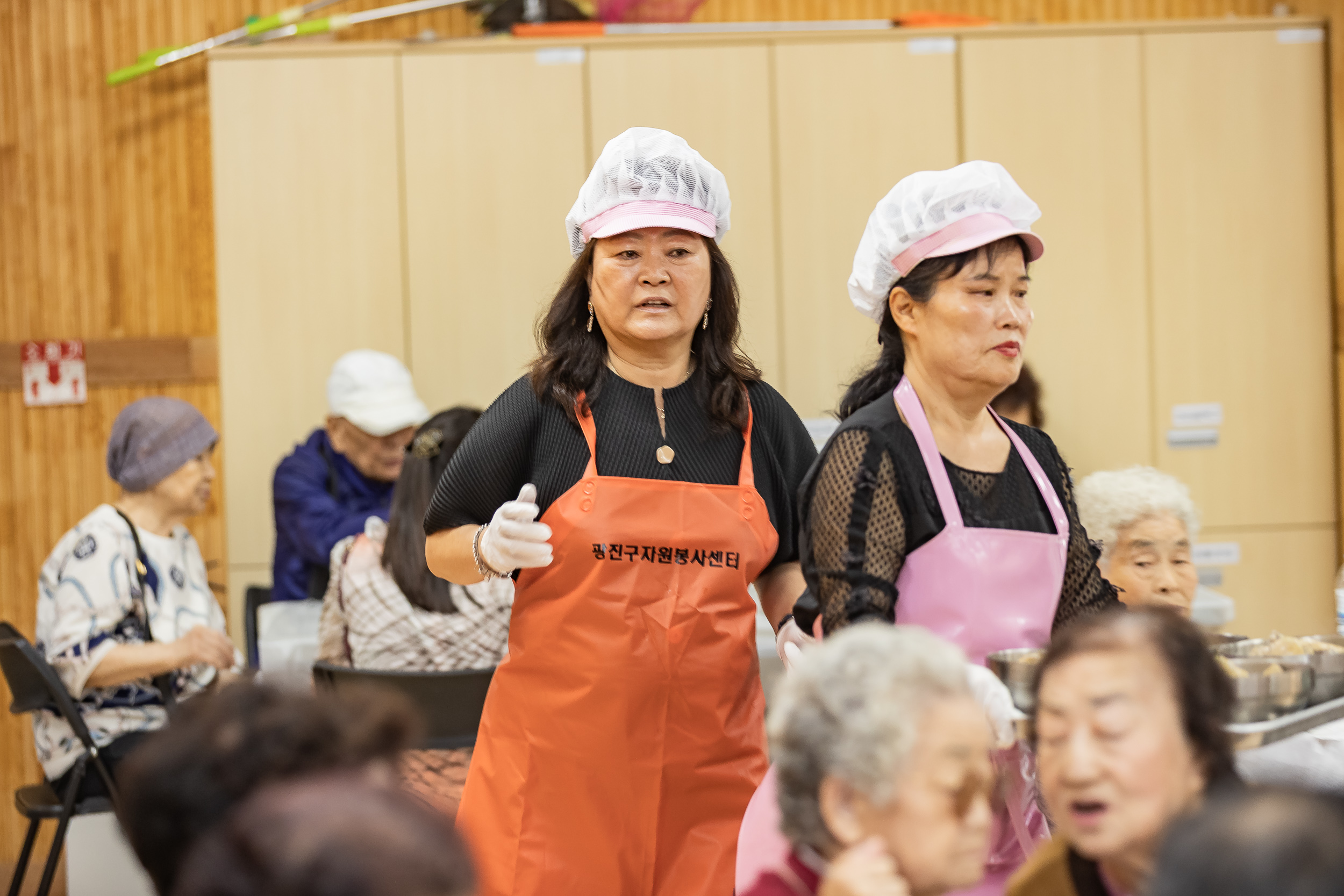 20250923-구의1동 자원봉사캠프 삼계탕 나눔 20250923-37907_L_161209.jpg