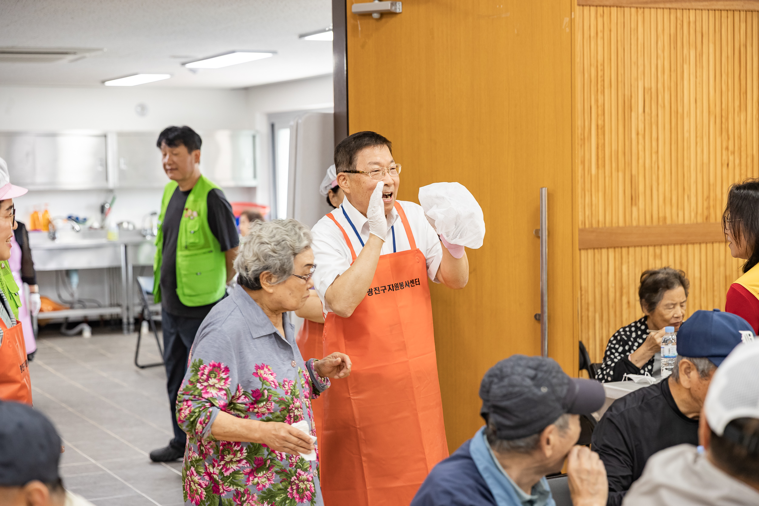 20250923-구의1동 자원봉사캠프 삼계탕 나눔 20250923-38050_L_161210.jpg