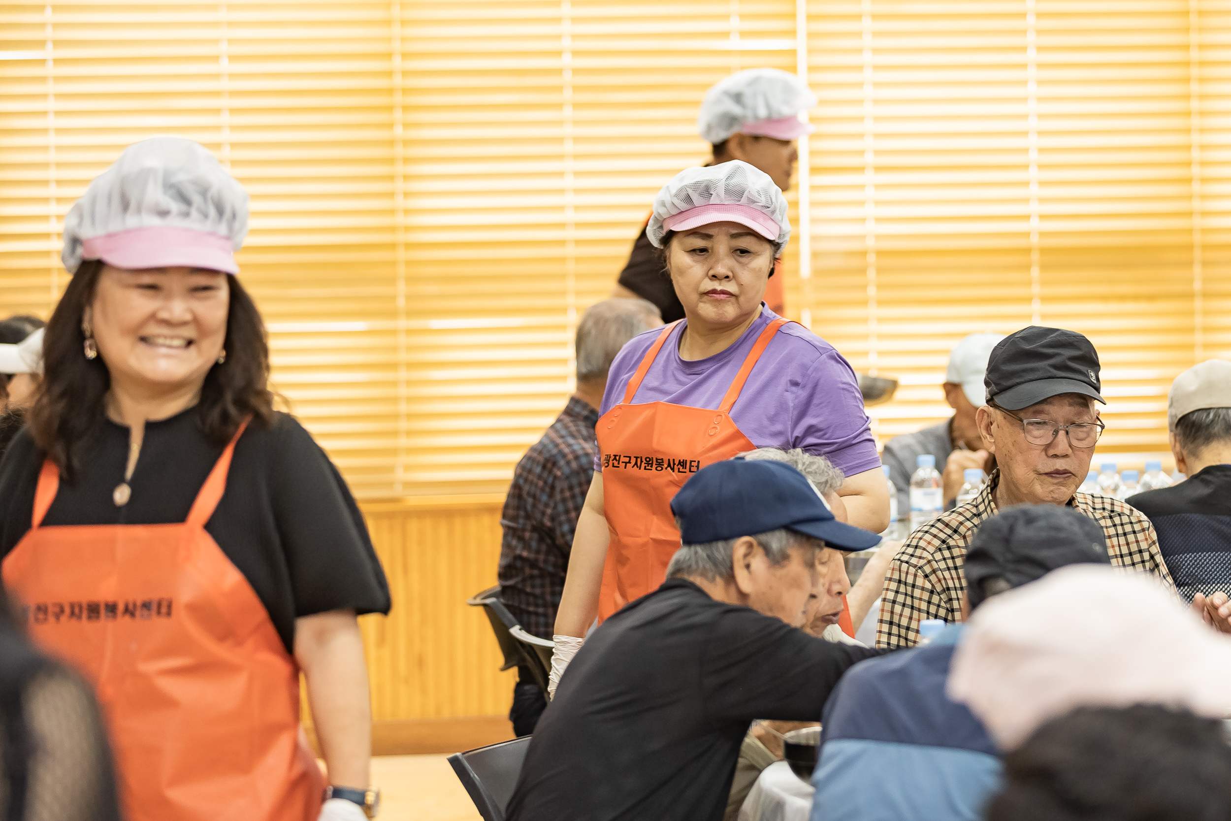 20250923-구의1동 자원봉사캠프 삼계탕 나눔 20250923-38093_L_161210.jpg