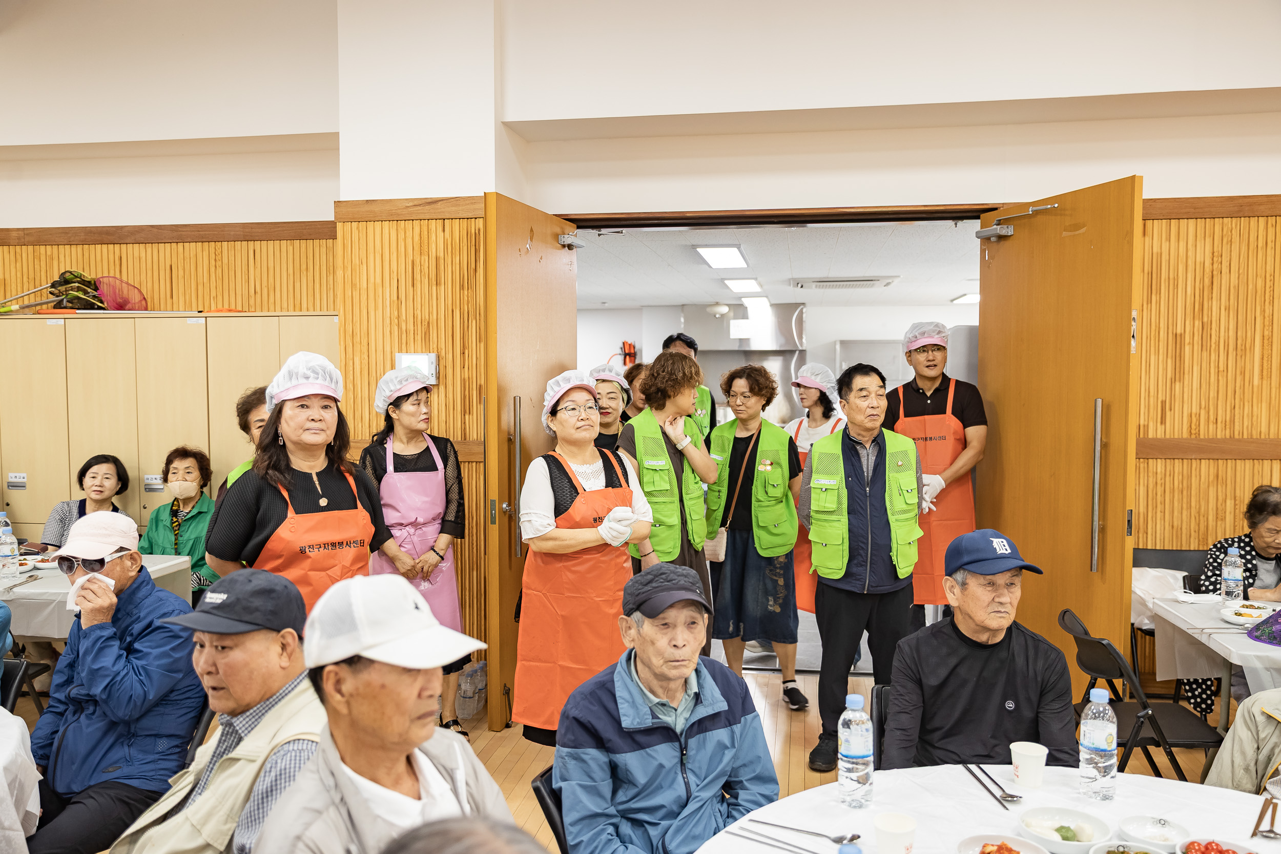 20250923-구의1동 자원봉사캠프 삼계탕 나눔 20250923-37819_L_161209.jpg