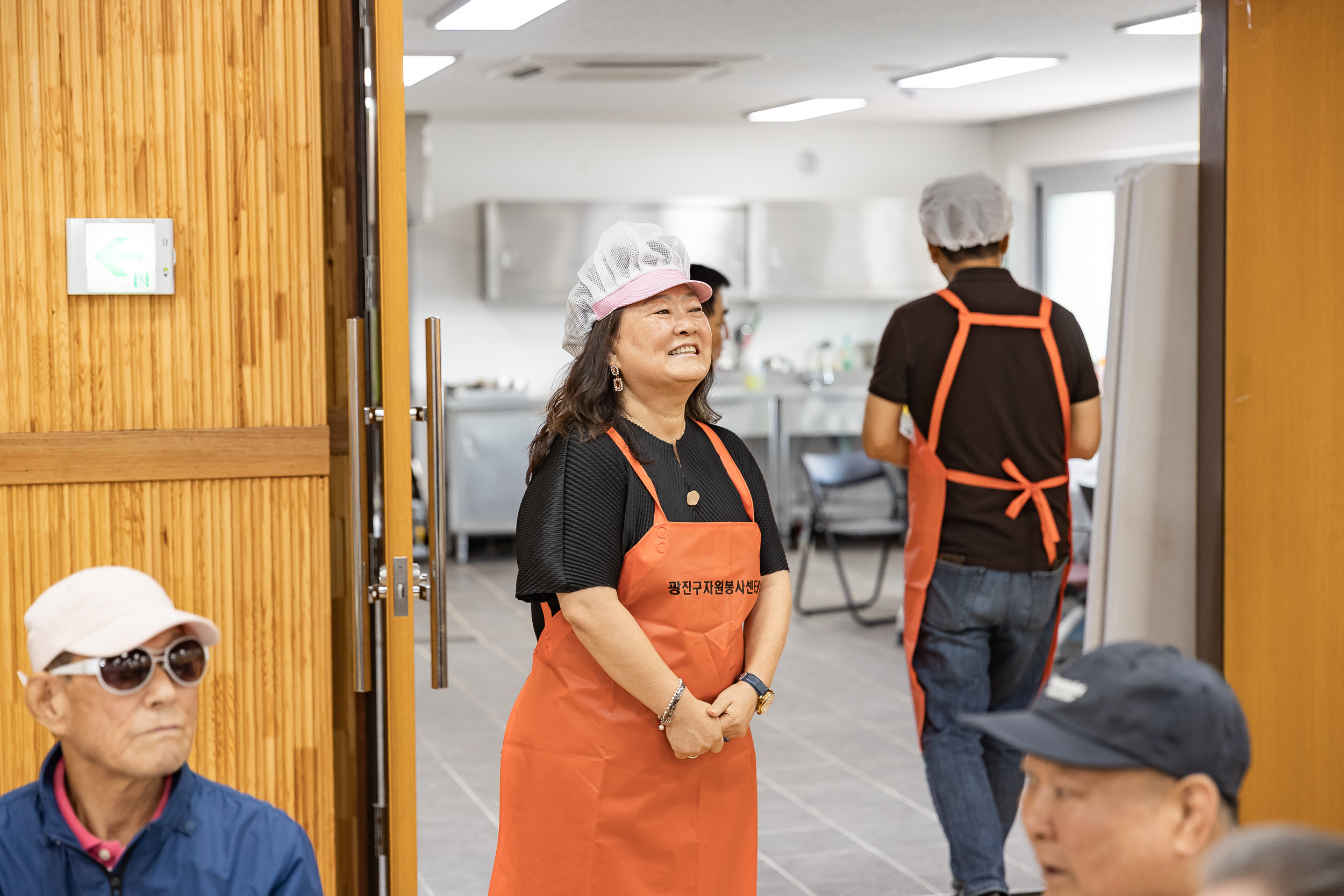 20250923-구의1동 자원봉사캠프 삼계탕 나눔 20250923-37864_L_161209.jpg