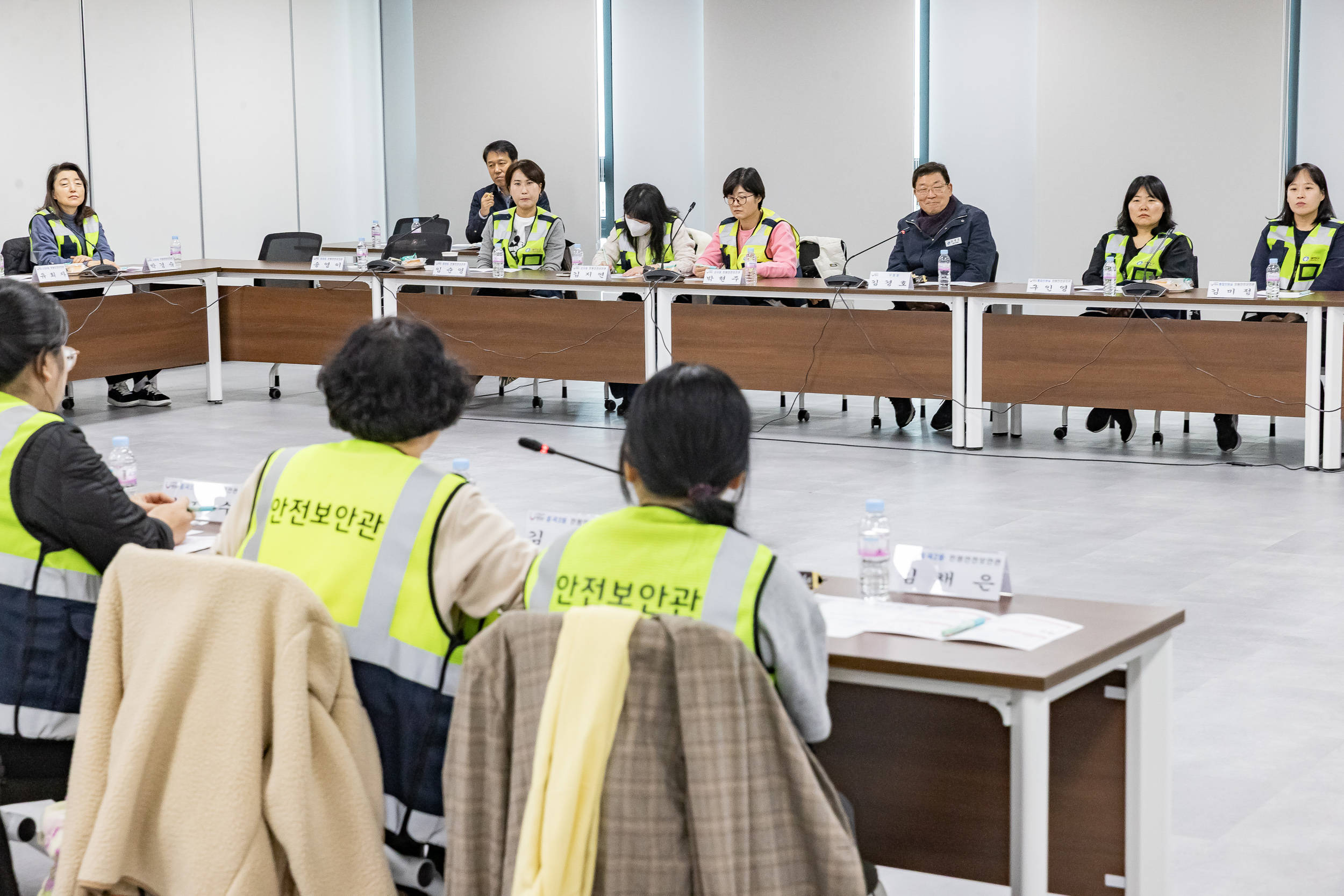 20251113-2025년 하반기 민원안전보안관 간담회 20251113-5198_L_122248.jpg