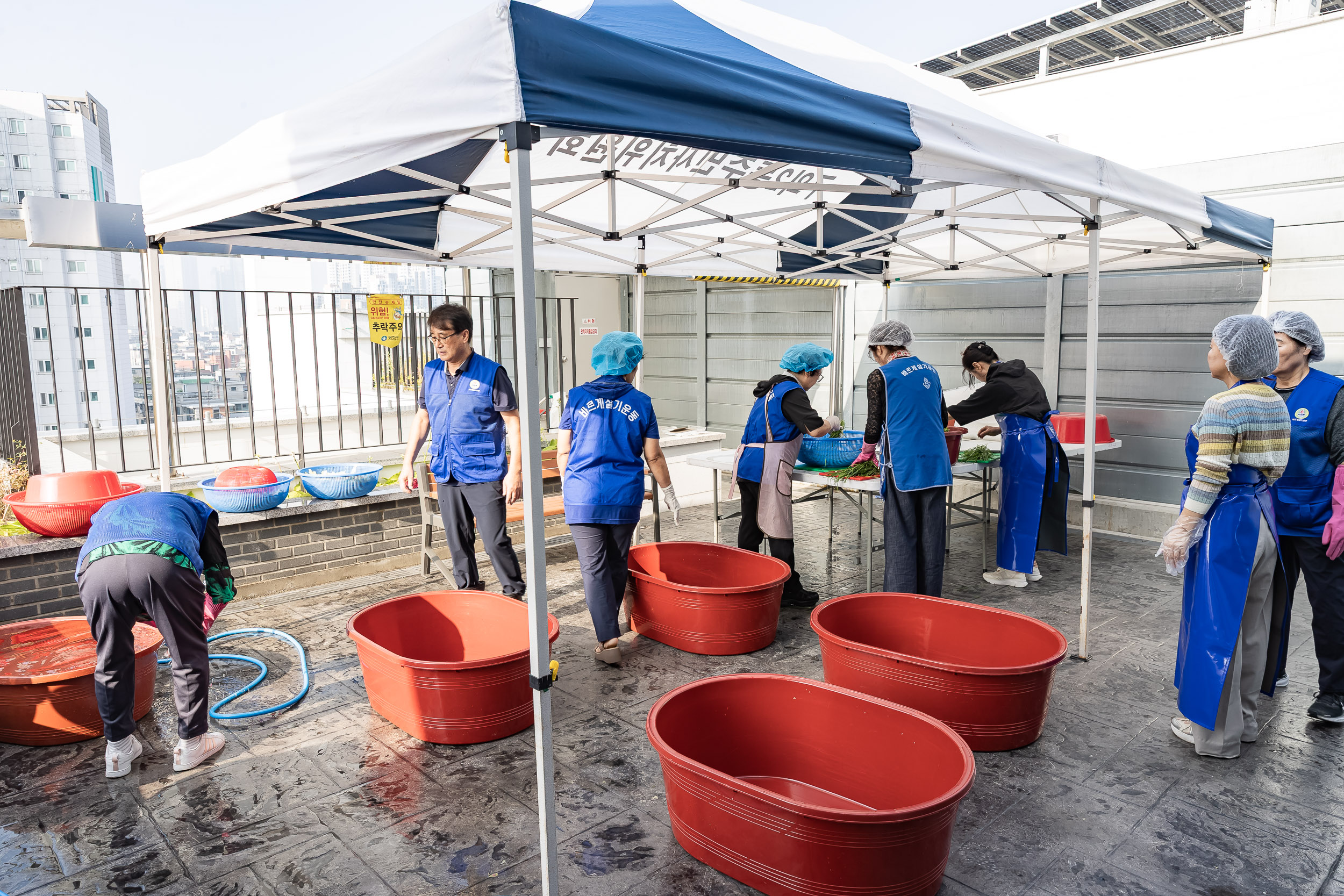 20251001-바르게살기운동 광진구협의회 어려운 이웃 밑반찬 만들어드리기 20251001-51776_L_134245.jpg