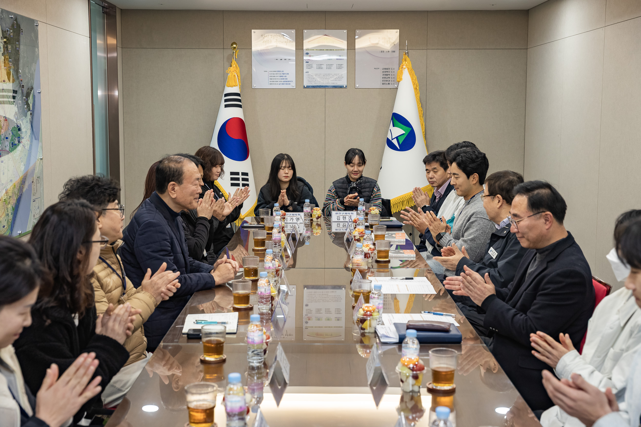 20251201-생활체육지도자 처우개선 광진구청장 간담회 20251201-19344_L_190450.jpg