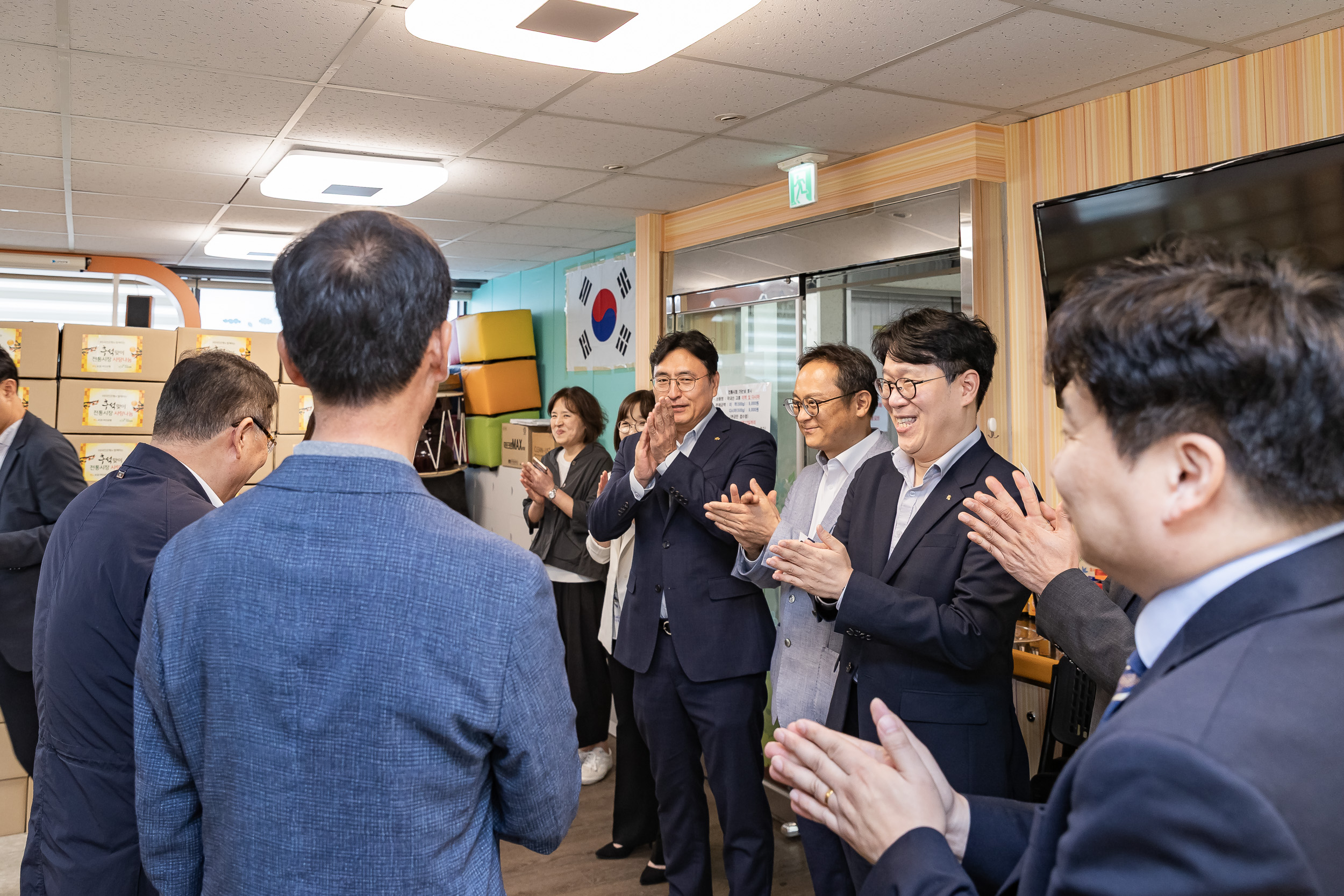 20250925-KB 국민은행과 함께하는 추석맞이 전통시장 사랑나눔 20250925-43010_L_075837.jpg