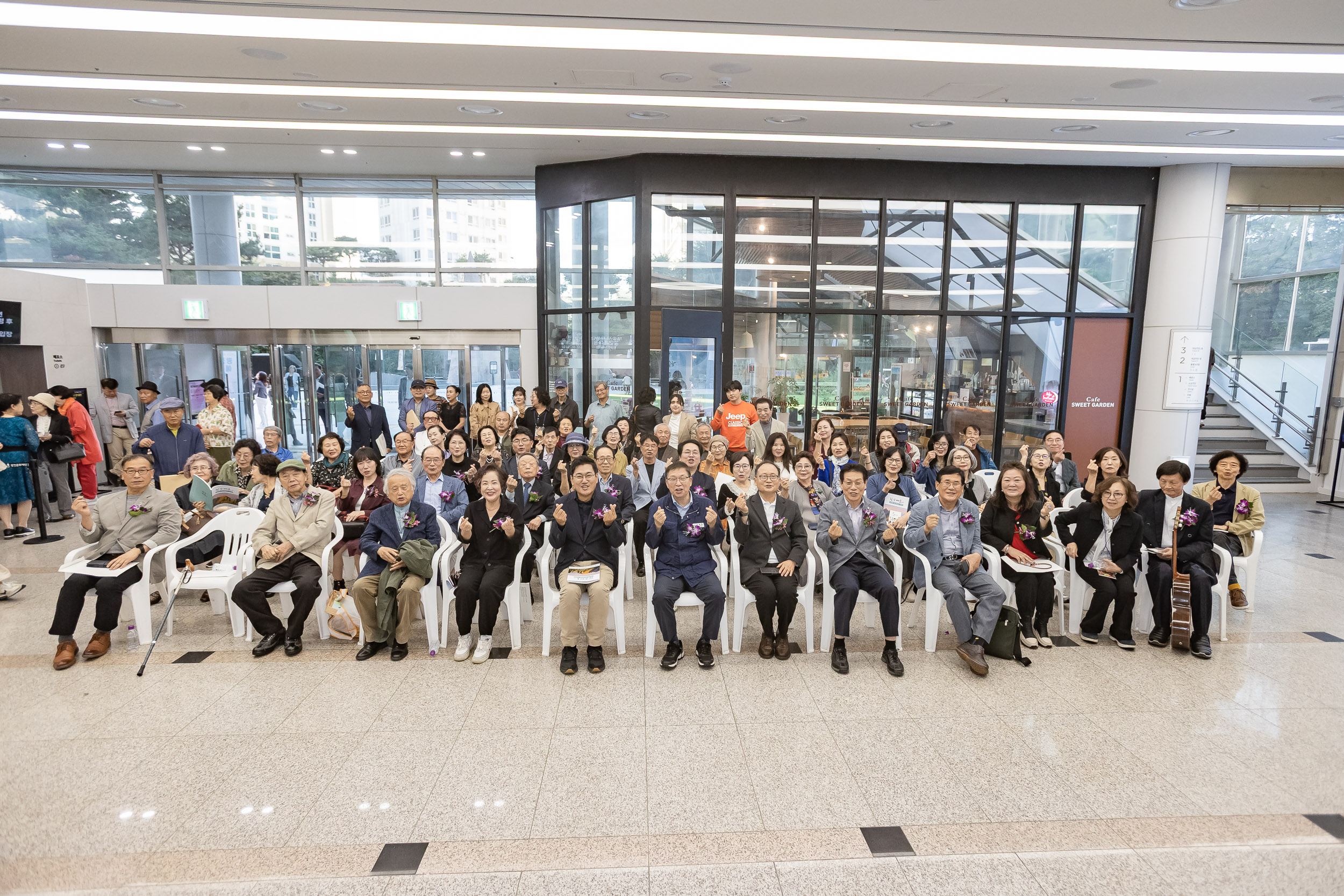 20251016-2025 제30회 광진예술인초대전 20251016-58514_L_202817.jpg