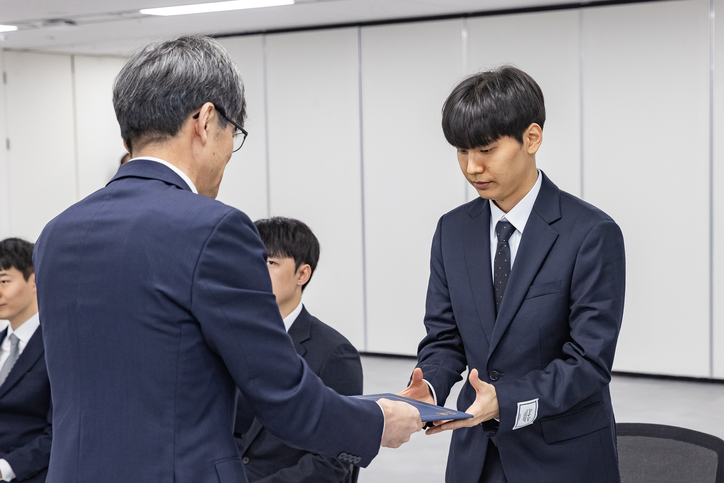 20251117-2025년 하반기 과학기술직 신규임용 발령장 수여식 20251117-8284_L_160050.jpg