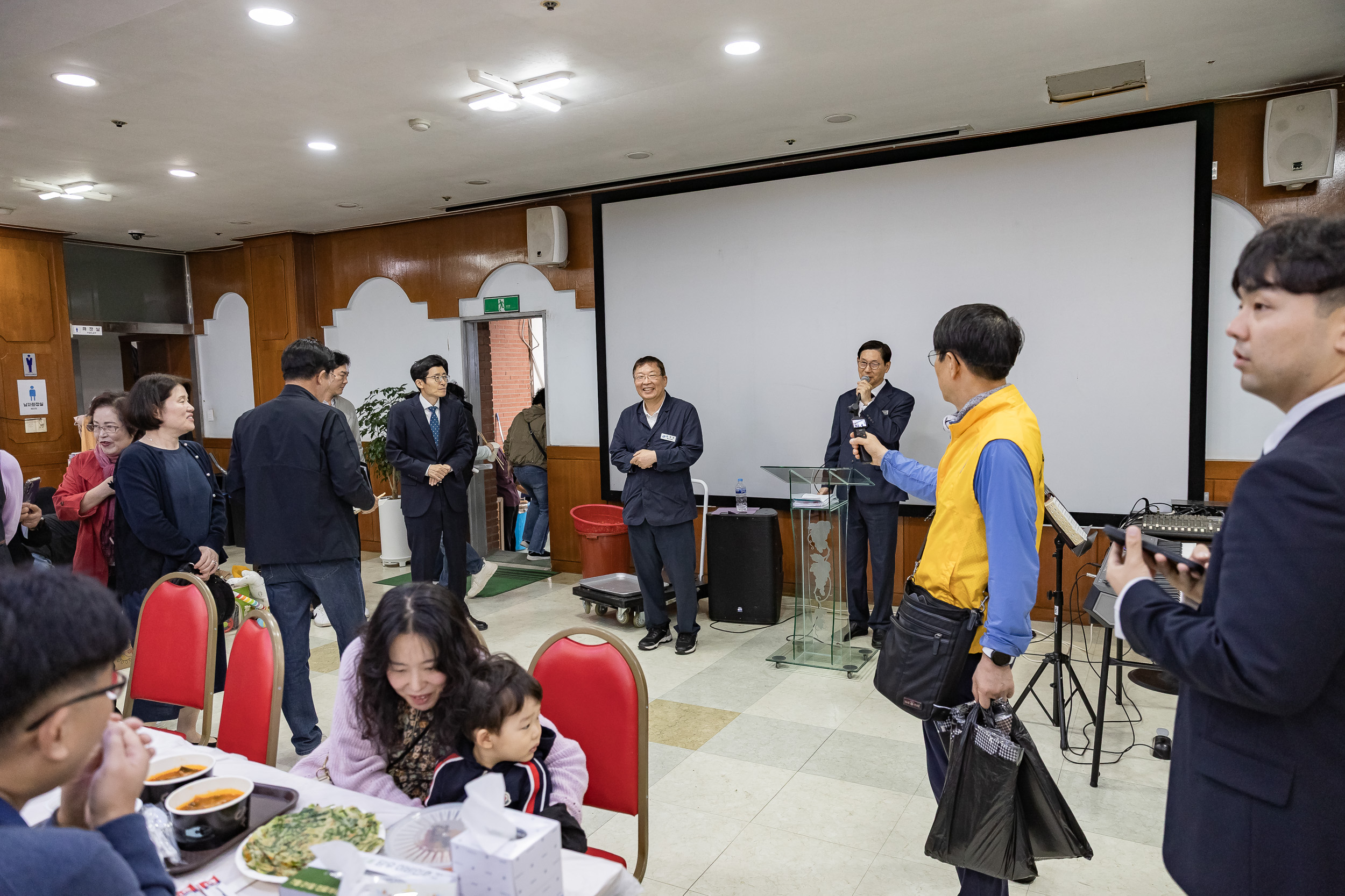 20251018-난치병 환우의 치료를 통한 생명 살리기 제3차 갈보리교회 사랑의 장터 20251018-61087_L_203416.jpg