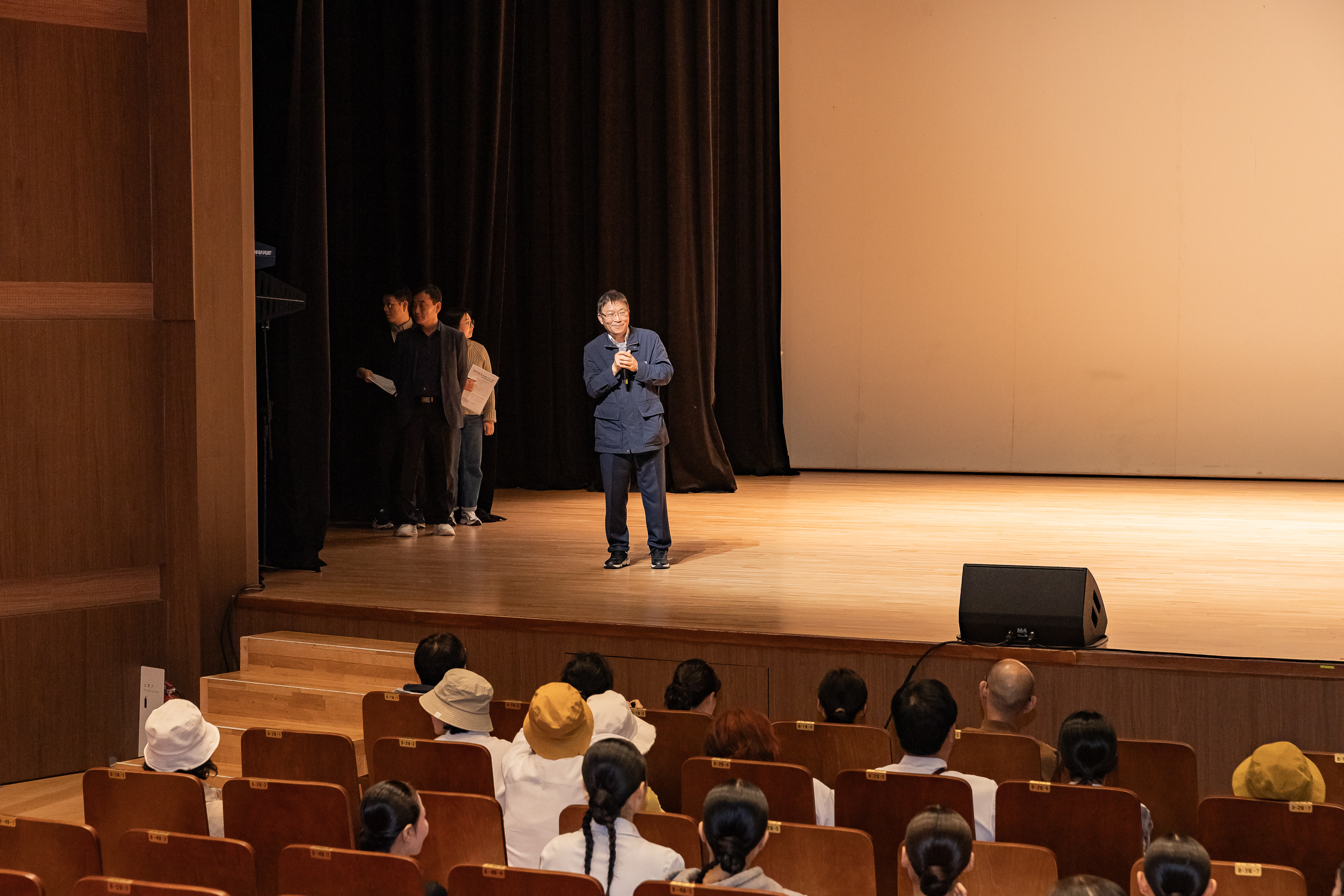 20251022-제24회 광나루사생회 정기전 20251022-65829_L_173052.jpg