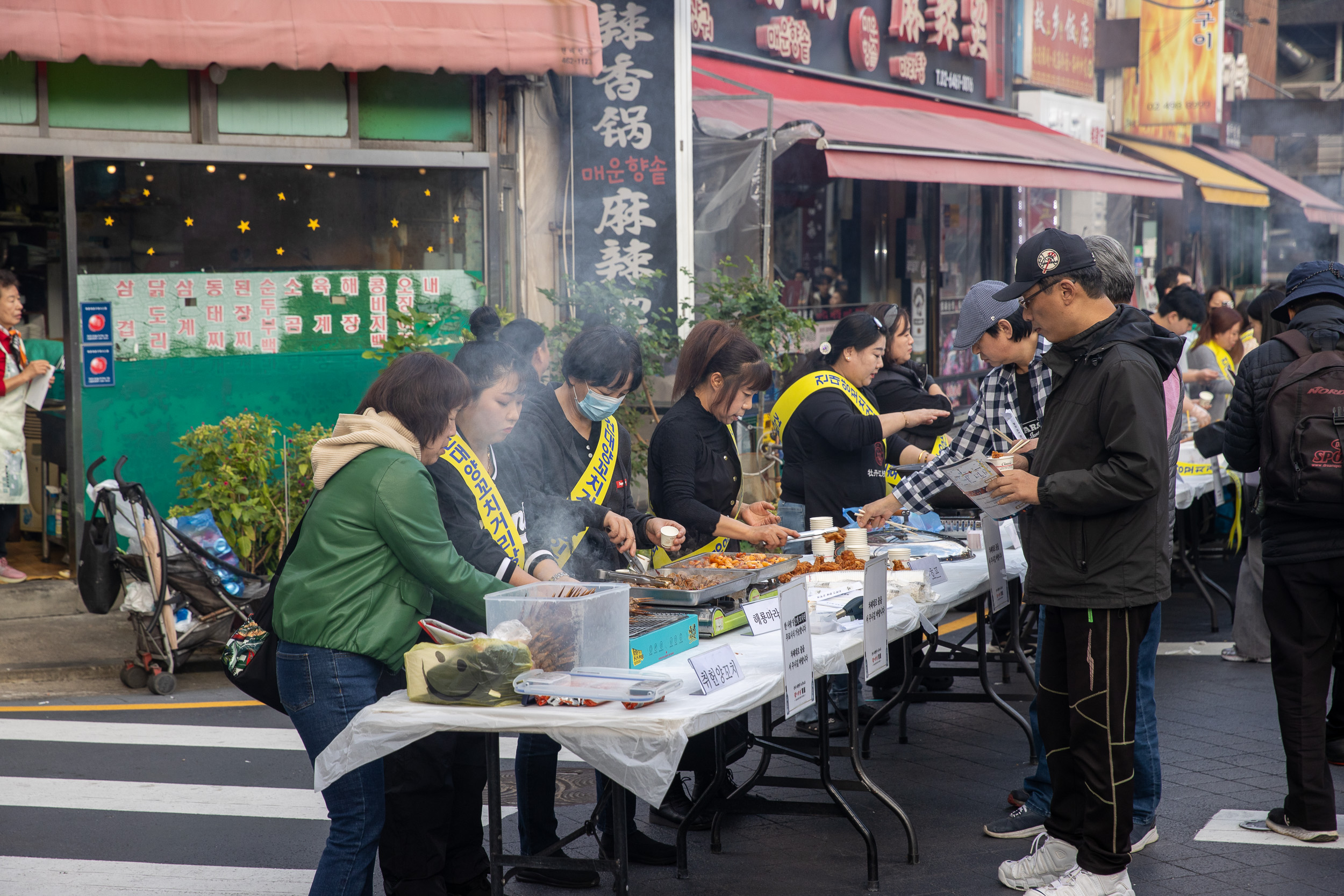 20251022-제8회 건대양꼬치거리 음식문화축제 20251022-65440_L_172939.jpg