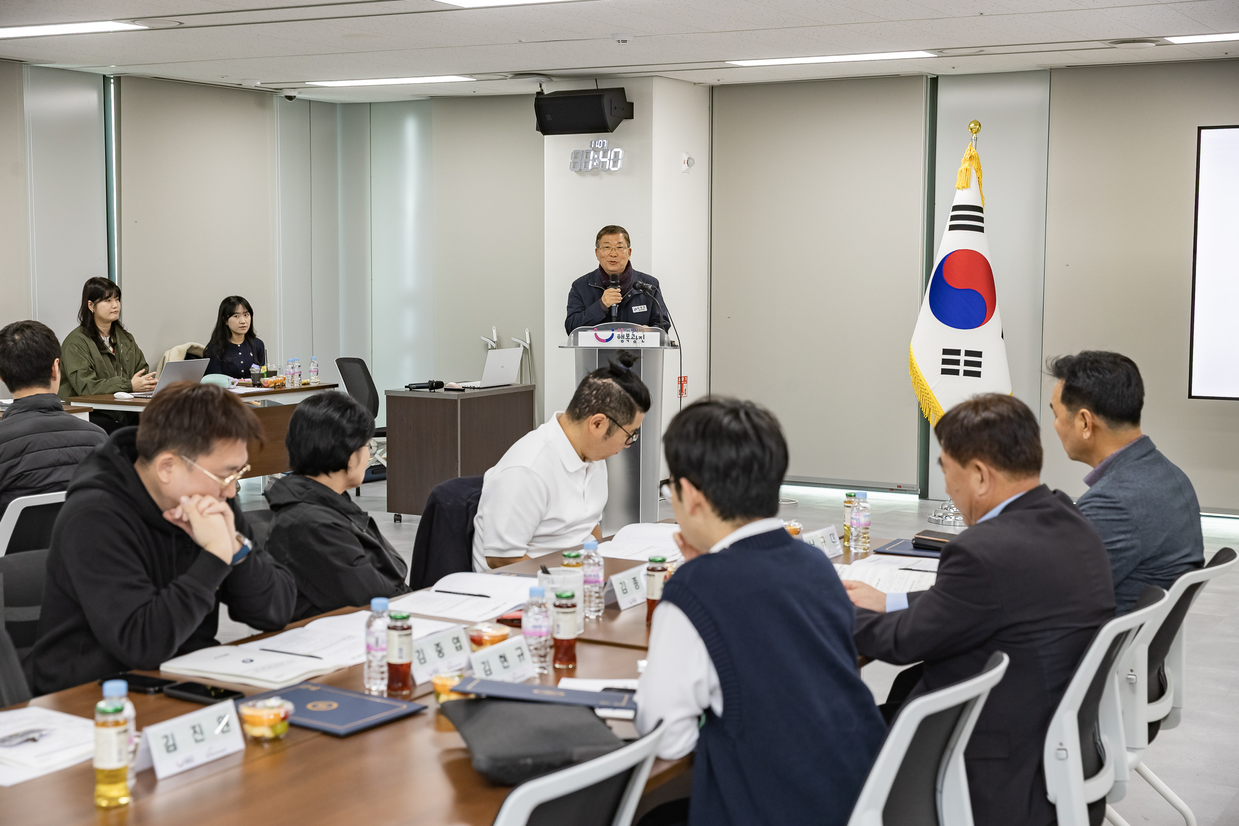 20251107-공약이행점검 주민배심원 위촉장 수여 20251107-1813_L_202002.jpg