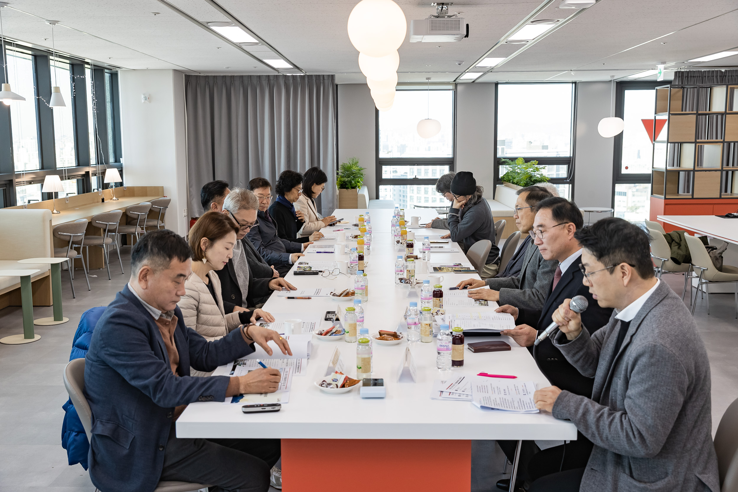 20251205-2025년 제2회 광진구 문화예술위원회 개최 20251205-22590_L_110307.jpg