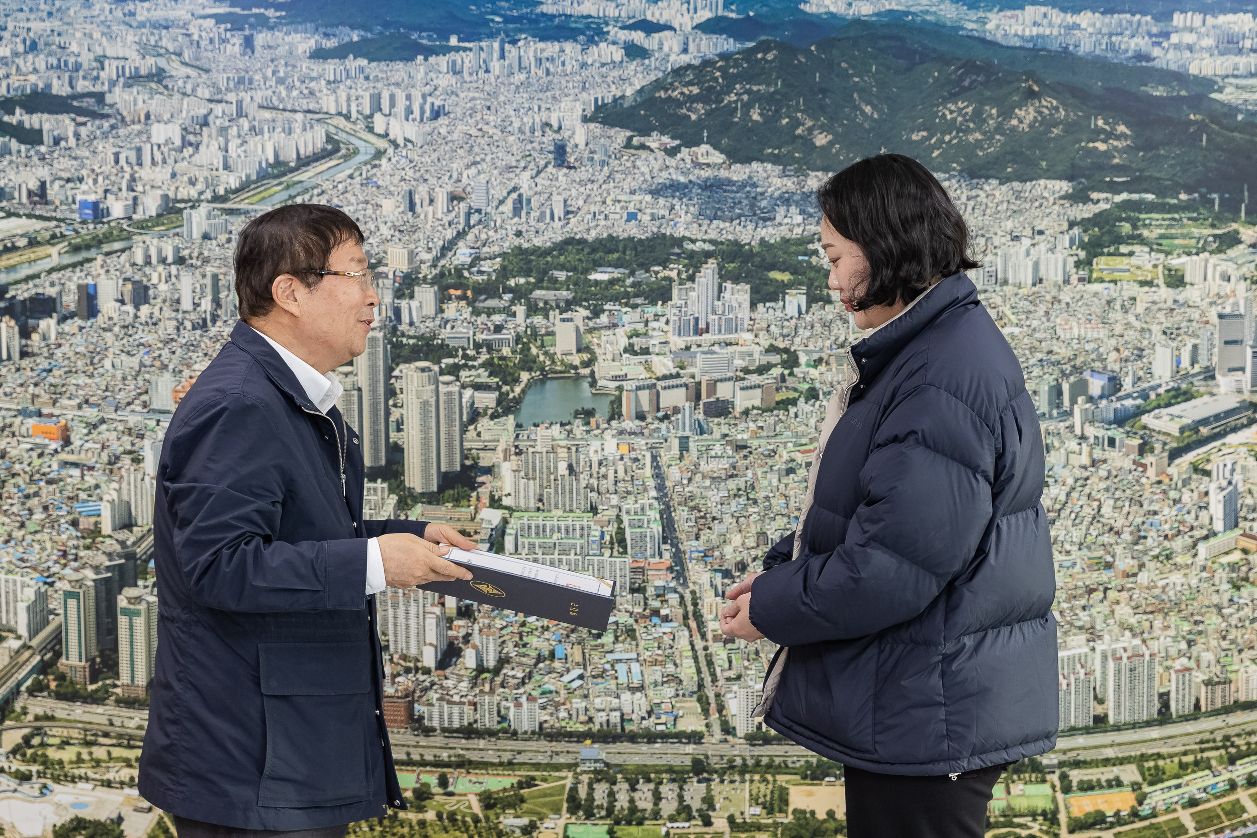 20251209-골목형상점가 지정서 수여식 20251209-26745_L_210702.jpg