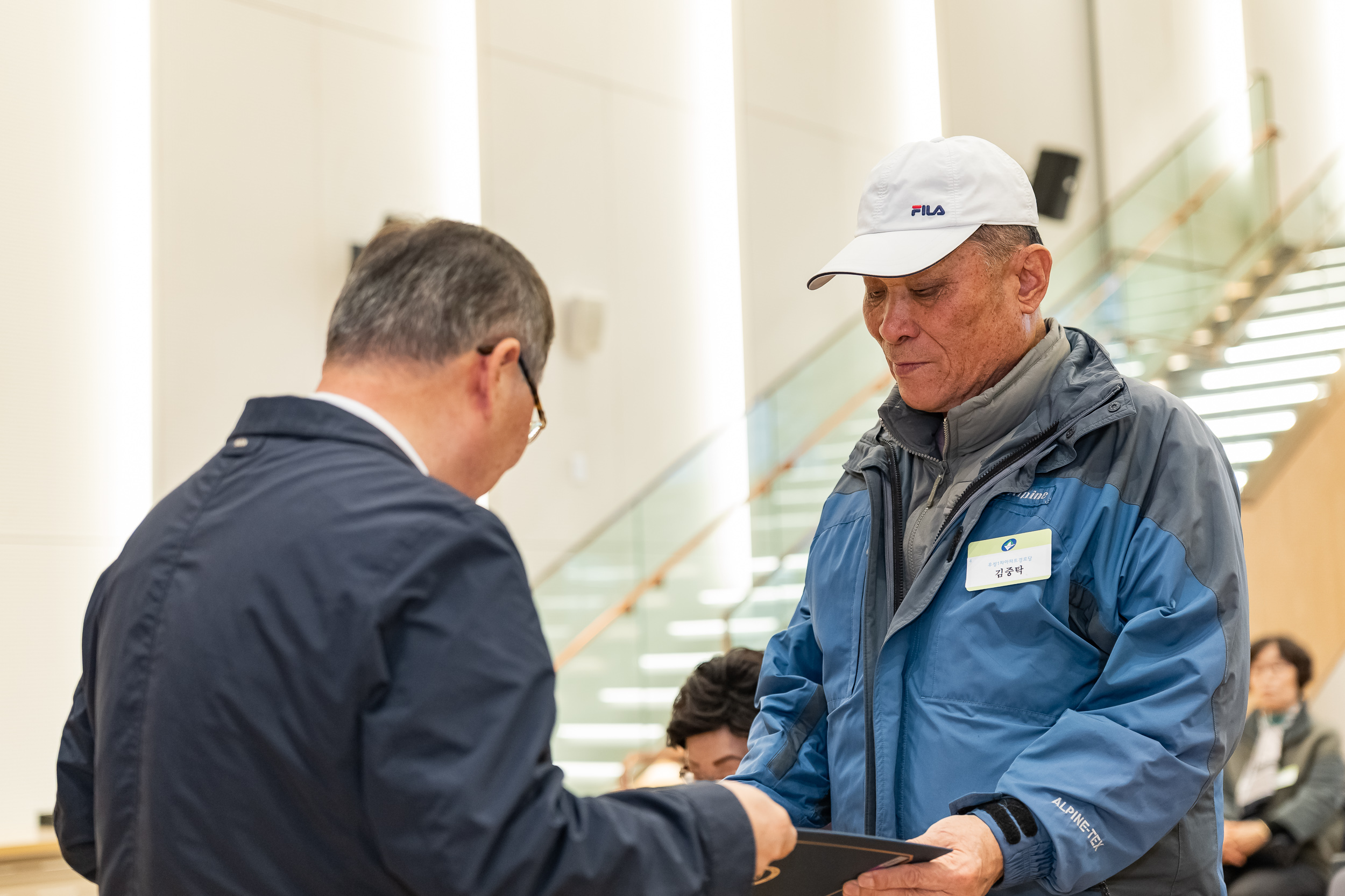 20251028-2025년 10월 정기 구민표창 수여식 20251028-72910_L_182440.jpg