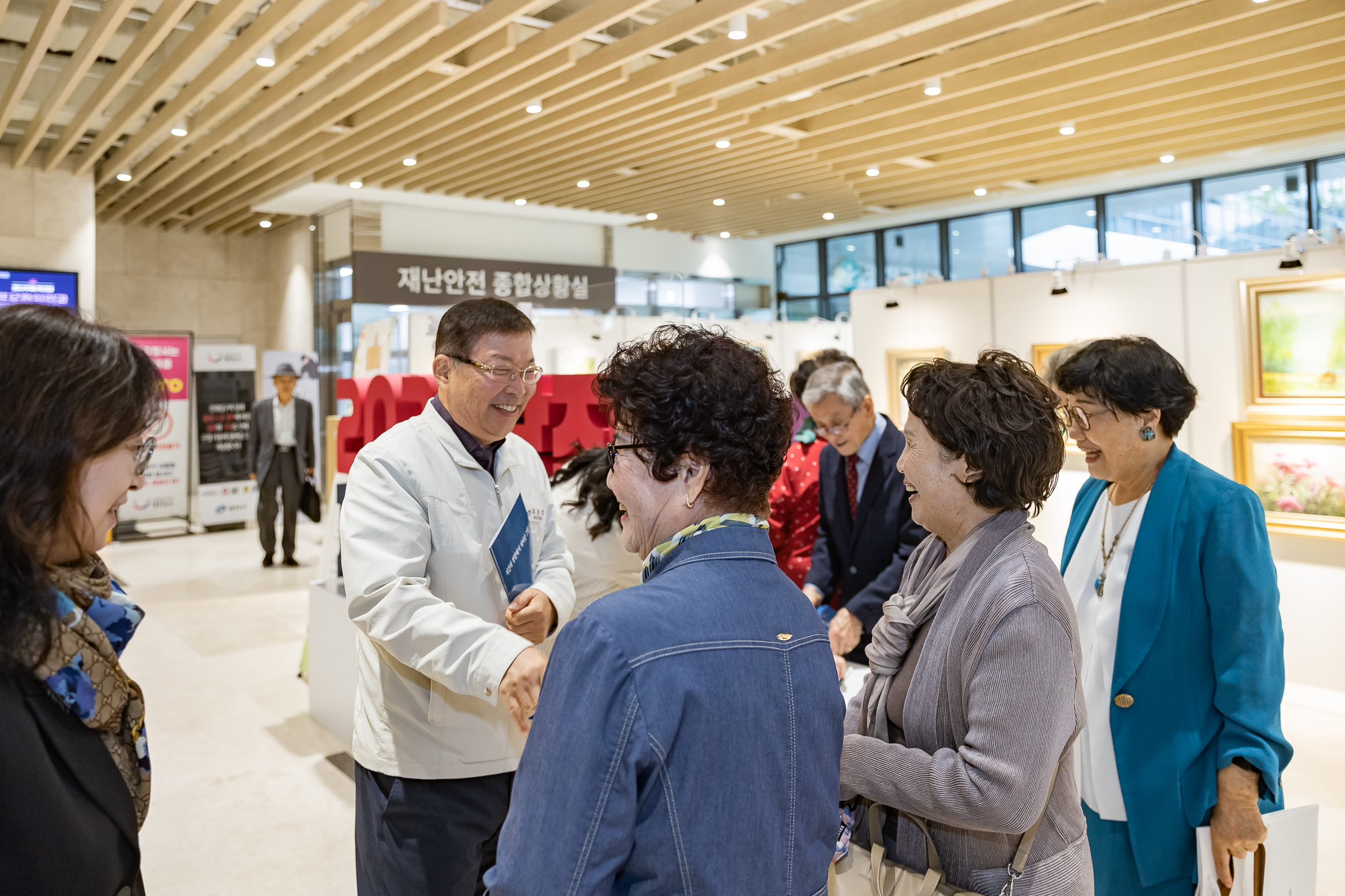 20251010-광진노인종합복지관 수채화동아리 갤러리 전시회 20251010-52834_L_153651.jpg