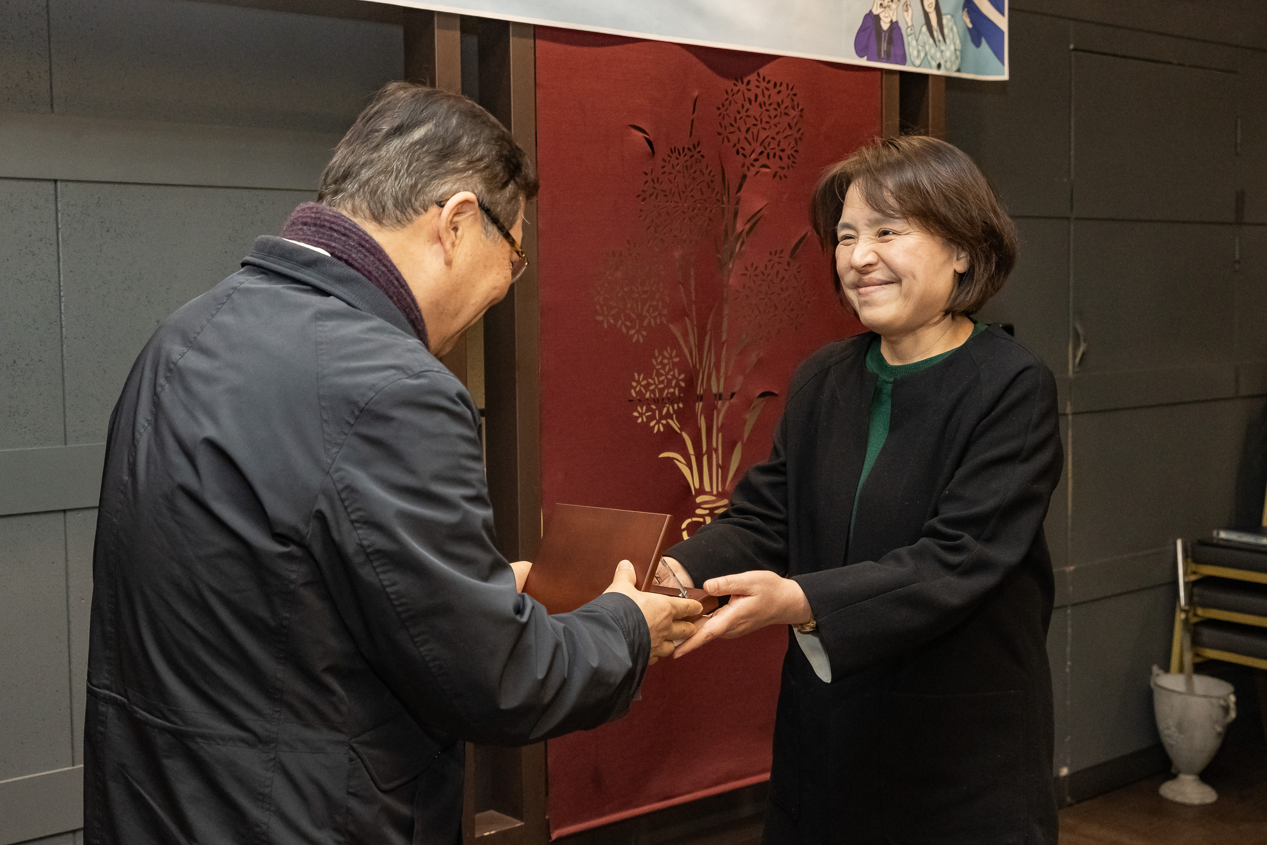 20251219-2025년 하반기 퇴임직원 상패 수여 20251219-41467_L_155014.jpg