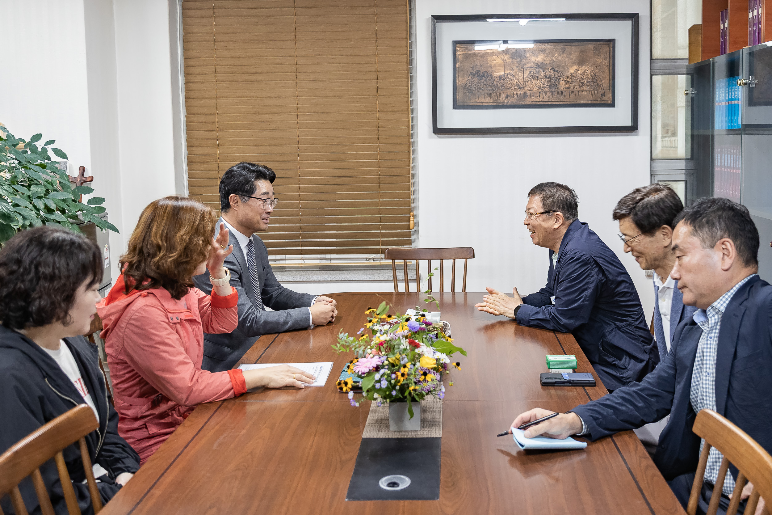 20250928-새밭교회 아나바다 장터 방문 20250928-48857_L_174120.jpg