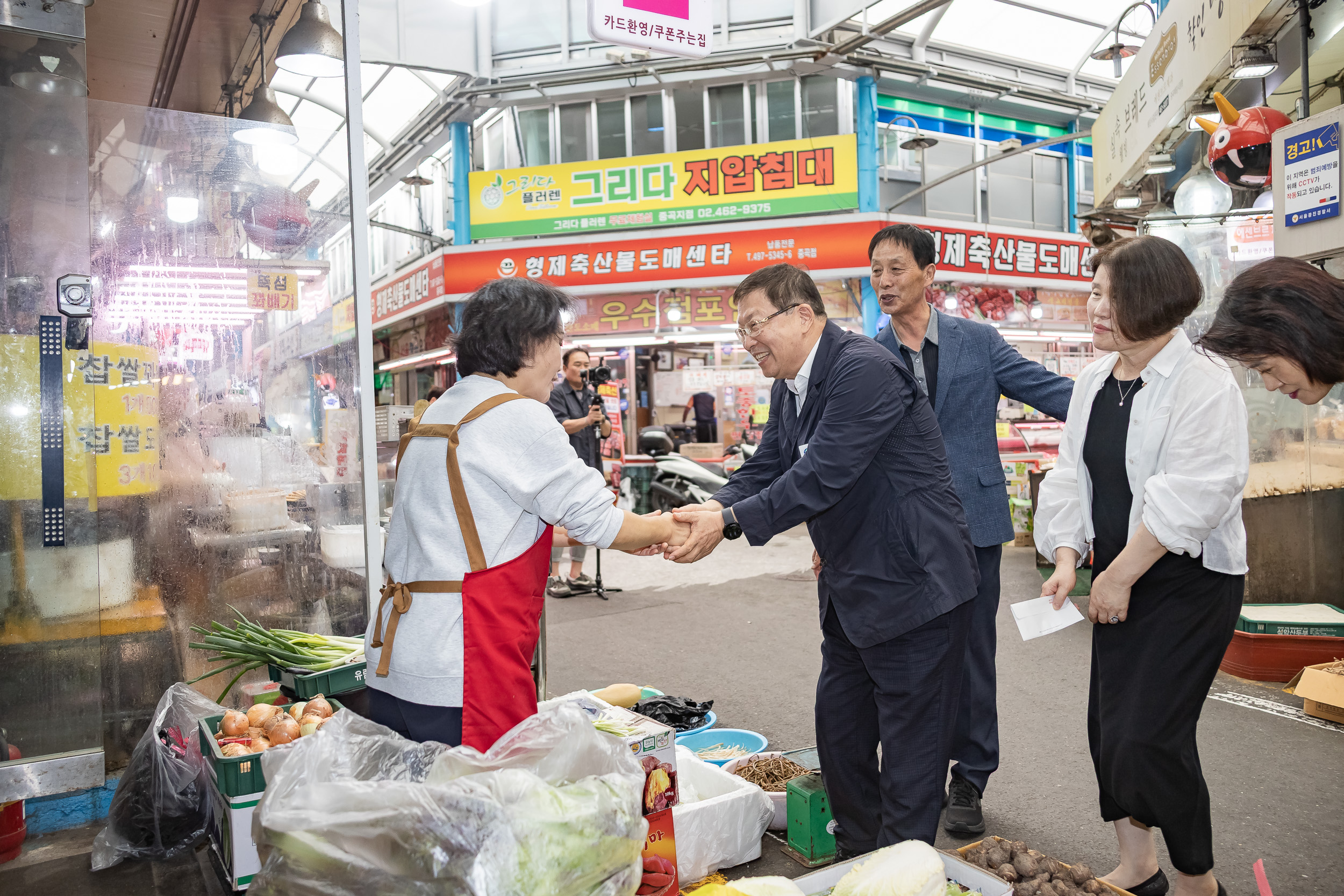 20250925-추석맞이 전통시장 장보기 20250925-43305_L_080032.jpg