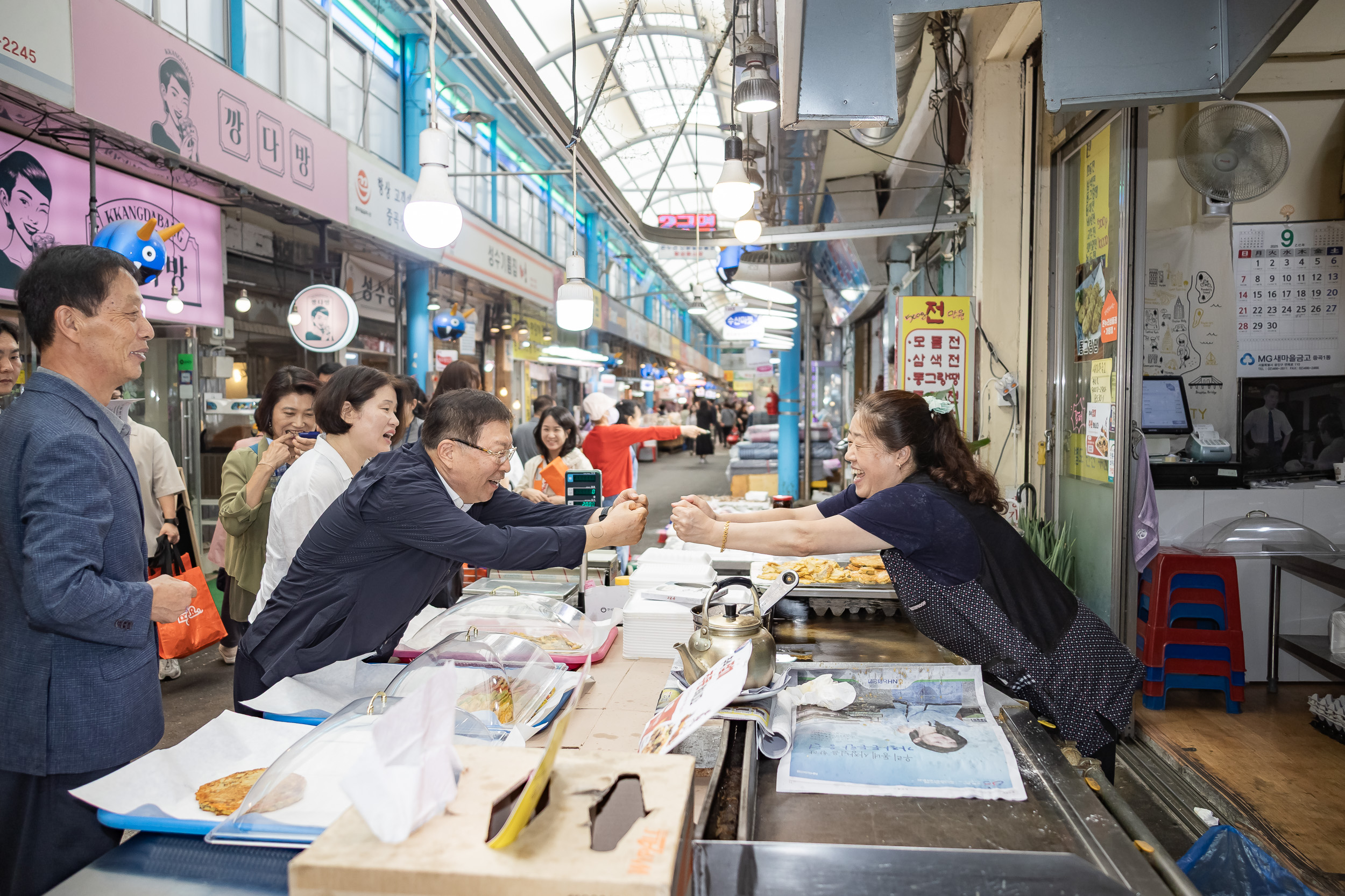 20250925-추석맞이 전통시장 장보기 20250925-43477_L_080032.jpg