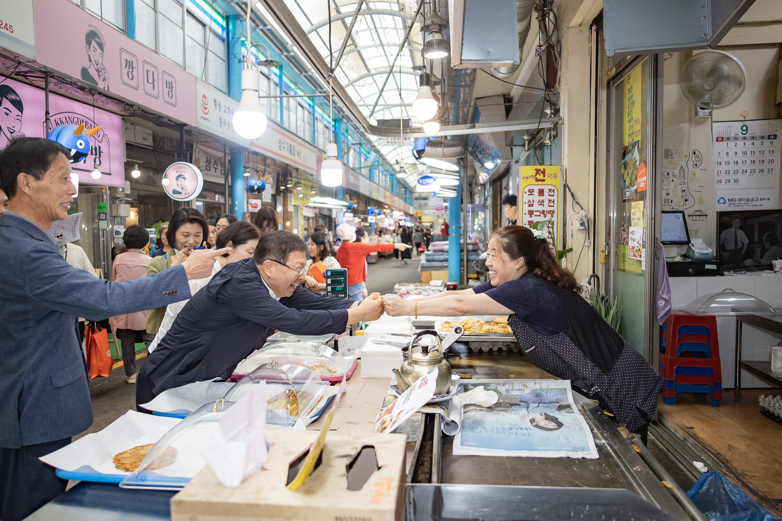 20250925-추석맞이 전통시장 장보기 20250925-43482_L_080032.jpg